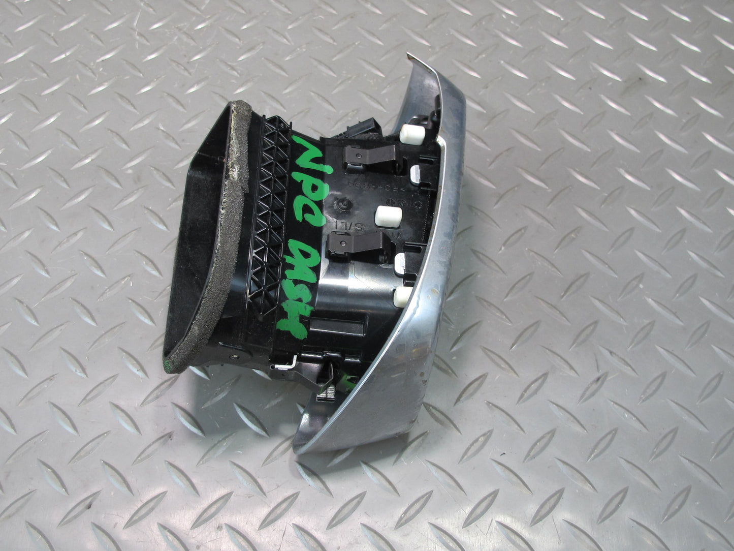 2011-2018 Porsche Cayenne 958 Front Left Side Dash A/C Heater Air Vent Grille