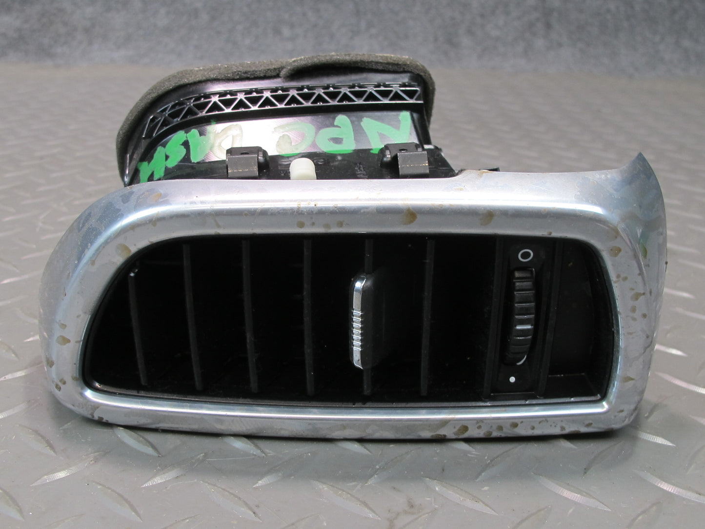 2011-2018 Porsche Cayenne 958 Front Left Side Dash A/C Heater Air Vent Grille