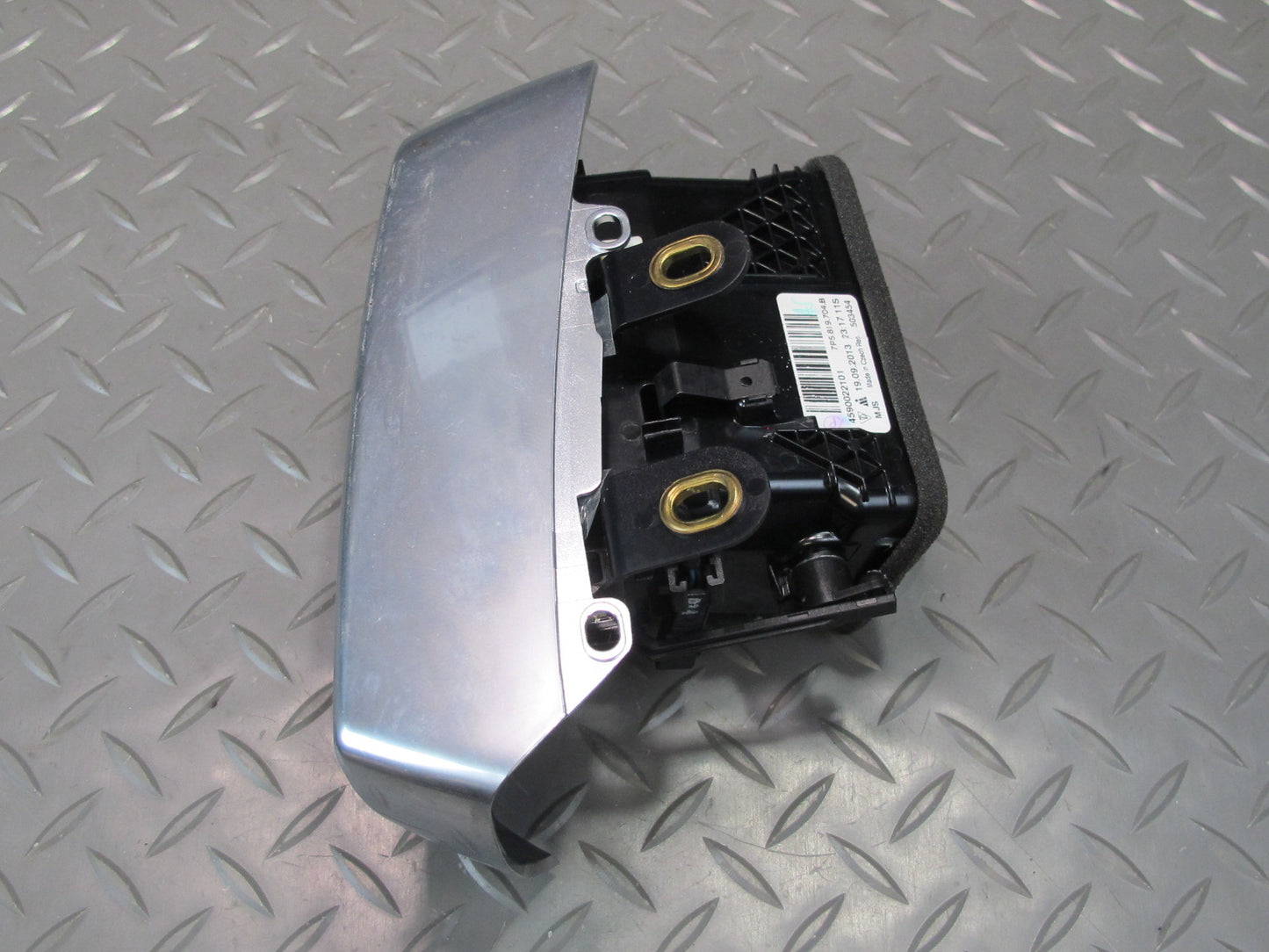 2011-2018 Porsche Cayenne 958 Front Right Side Dash A/C Heater Air Vent Grille