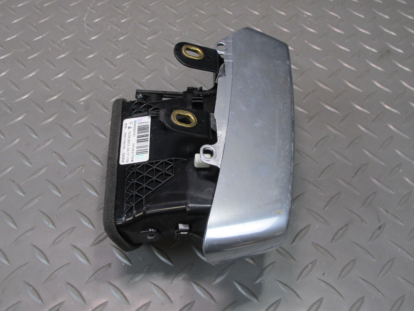 2011-2018 Porsche Cayenne 958 Front Right Side Dash A/C Heater Air Vent Grille