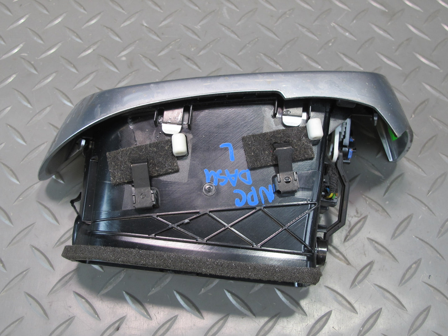 2011-2018 Porsche Cayenne 958 Front Left Side Dash A/C Heater Air Vent Grille