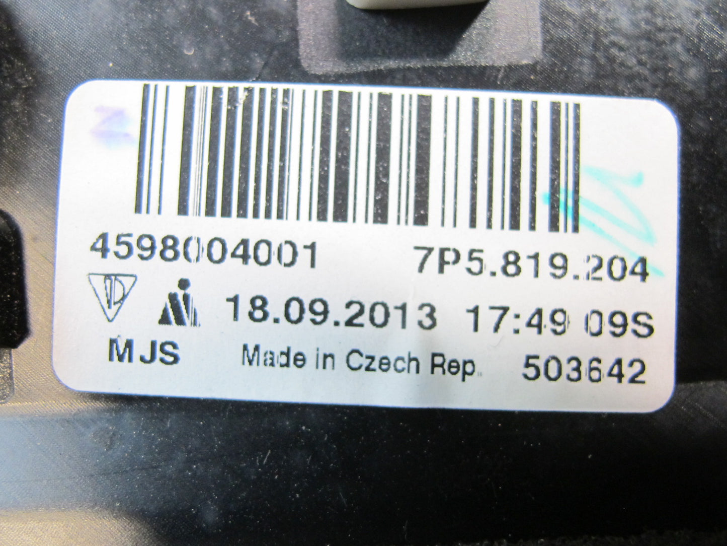 2011-2018 Porsche Cayenne 958 Rear Right Side Center A/C Heater Air Vent Grille