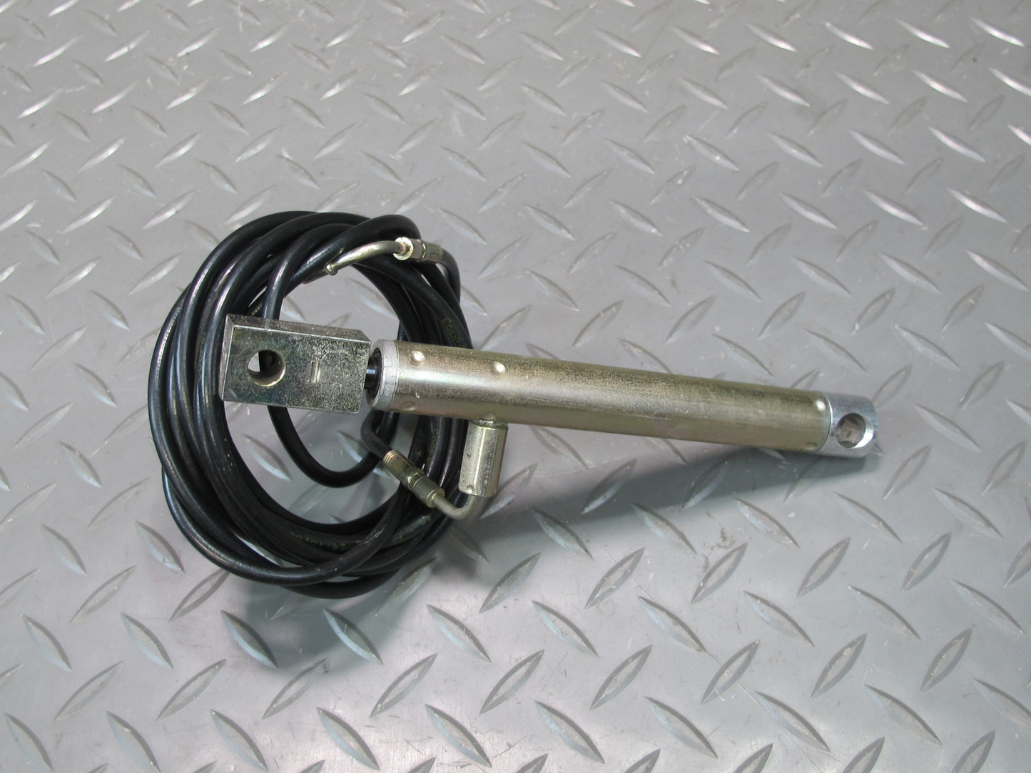 03-12 Mercedes R230 Sl-class Convertible Right TOP Roof Hydraulic Cylinder OEM