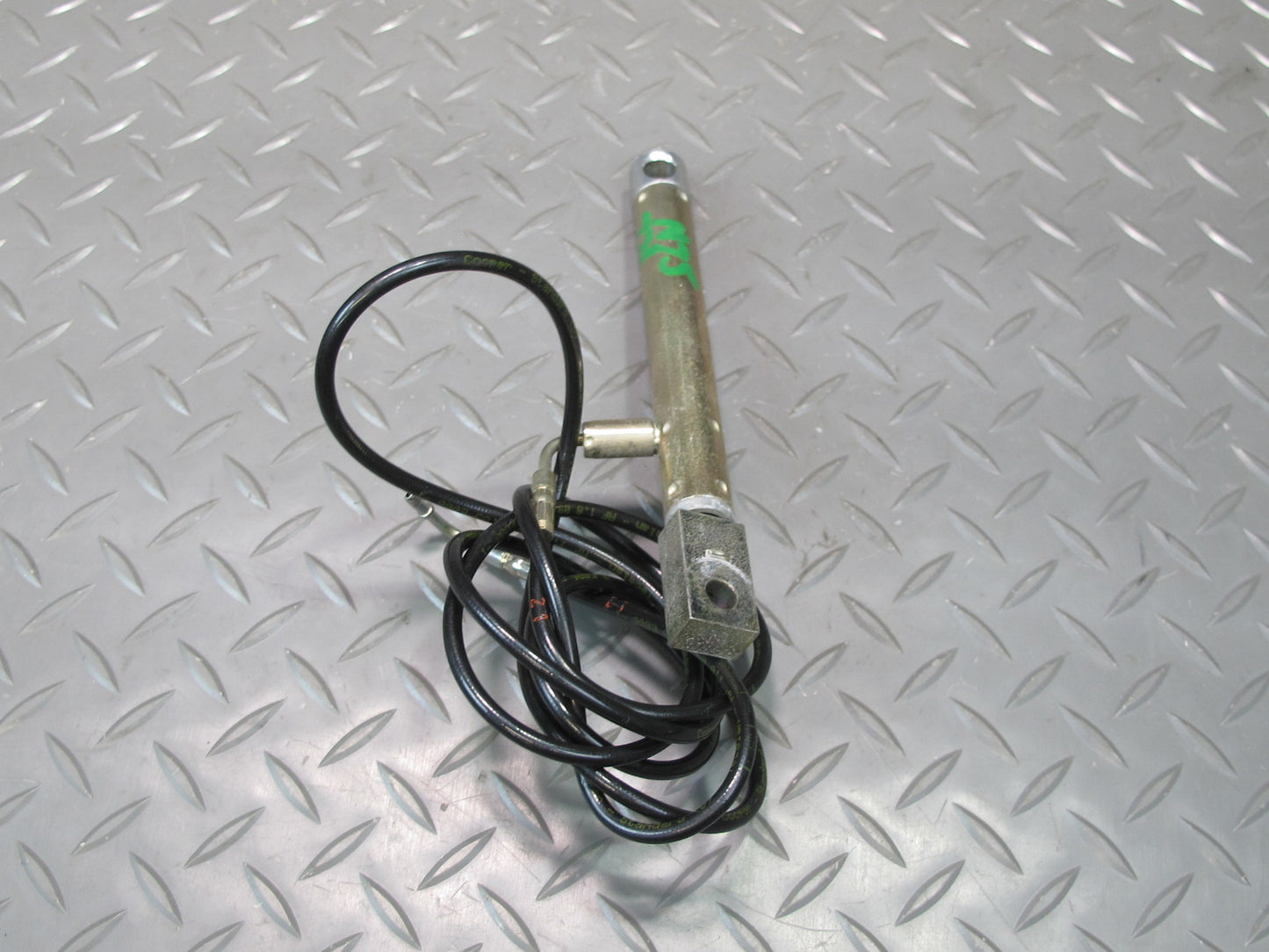 03-12 Mercedes R230 Sl-class Convertible Left TOP Roof Hydraulic Cylinder OEM