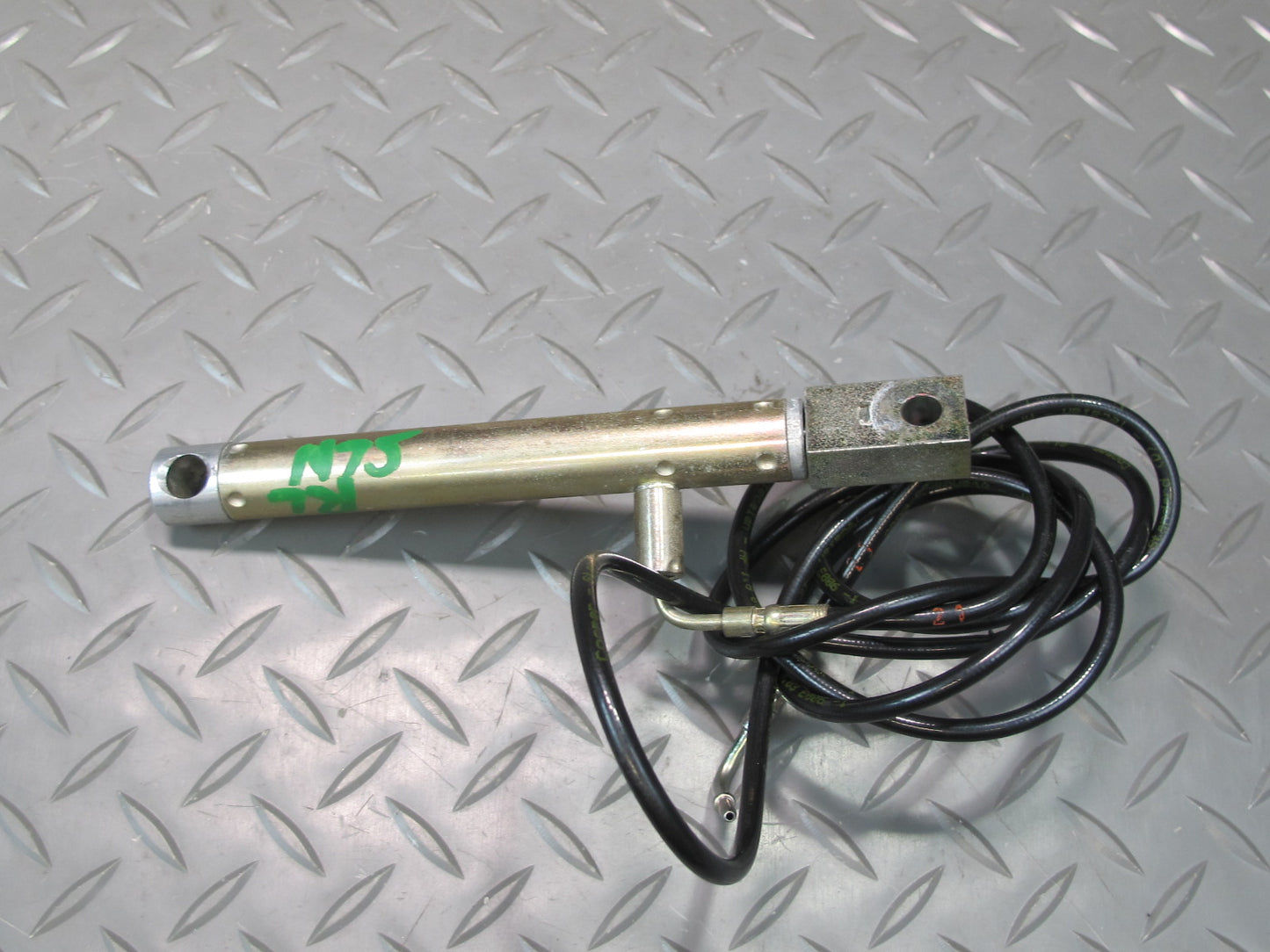 03-12 Mercedes R230 Sl-class Convertible Left TOP Roof Hydraulic Cylinder OEM