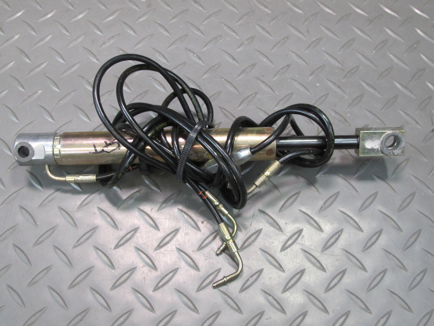 03-12 Mercedes R230 Sl-class Convertible Left TOP Roof Hydraulic Cylinder OEM