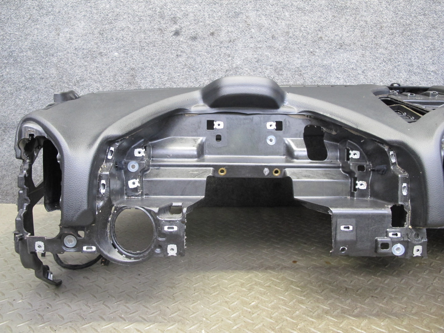 2011-2016 Porsche Cayenne 958 Front Dashboard Dash Instrument Panel Cover Black