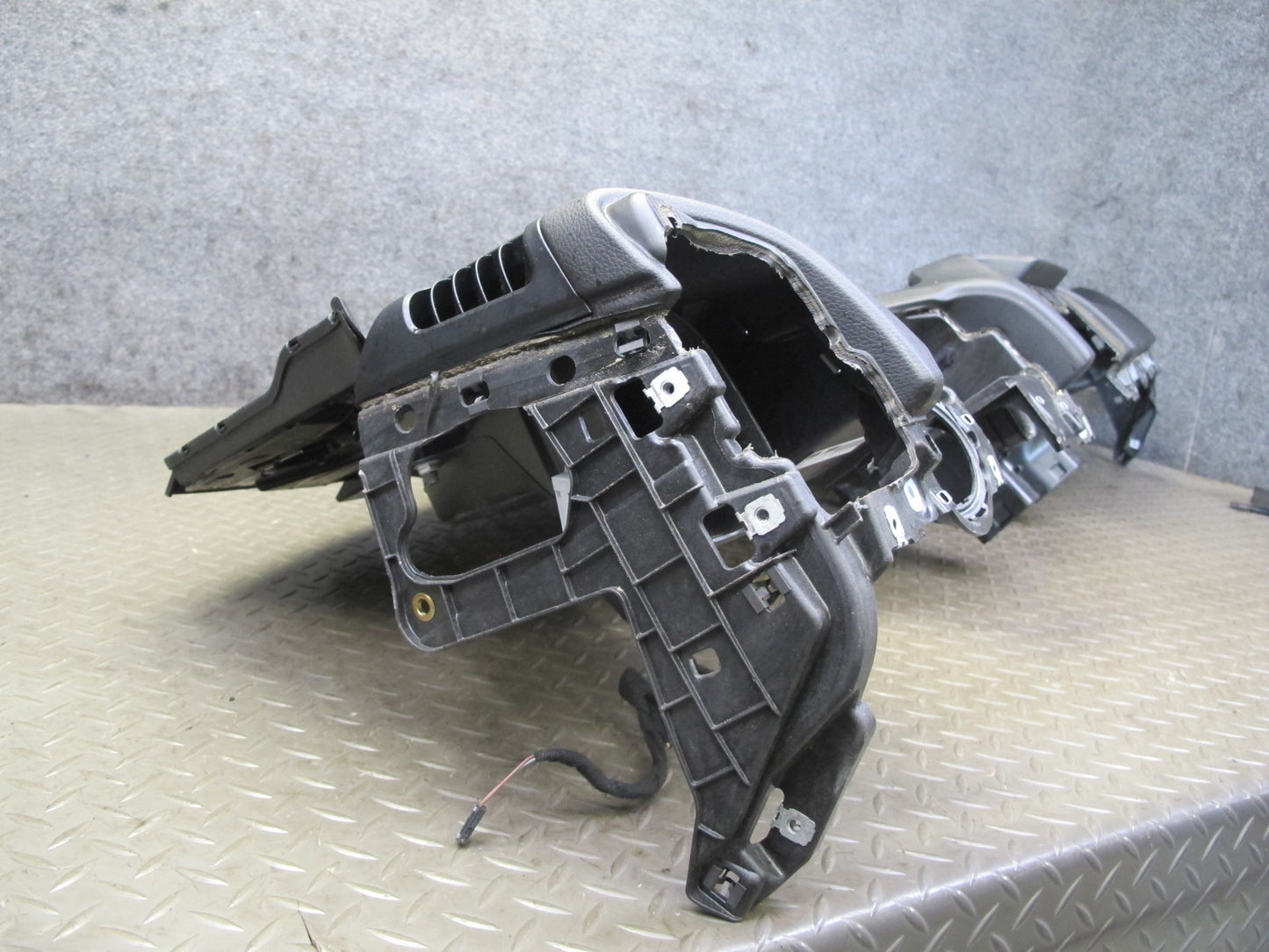 2011-2016 Porsche Cayenne 958 Front Dashboard Dash Instrument Panel Cover Black