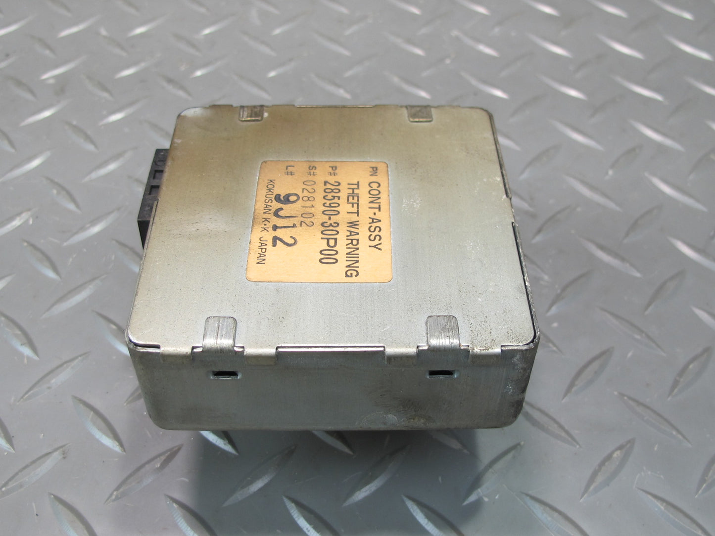 90-93 Nissan Z32 300ZX Theft Warning Control Module 28590-30P00 OEM