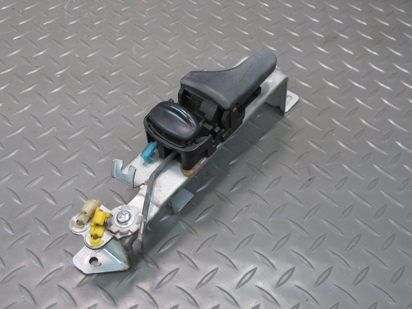 90-96 Nissan Z32 300ZX Coupe Left Door Interior Handle w Mount Bracket OEM