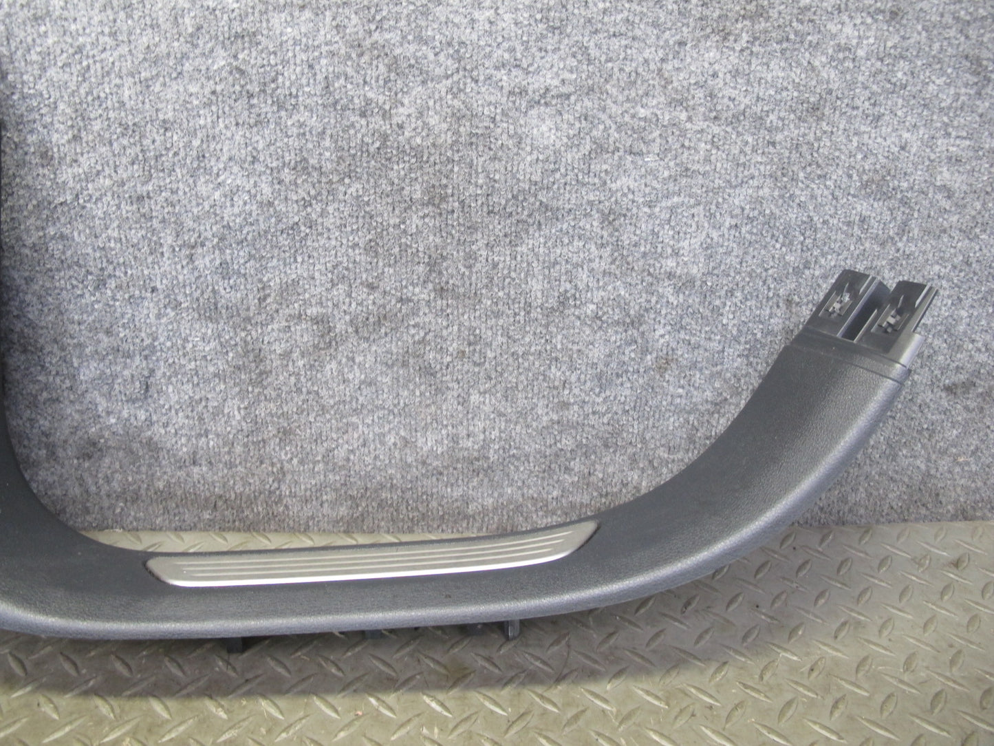 2011-2018 Porsche Cayenne 958 Right Pass Side B Pillar Lower Trim Cover Panel