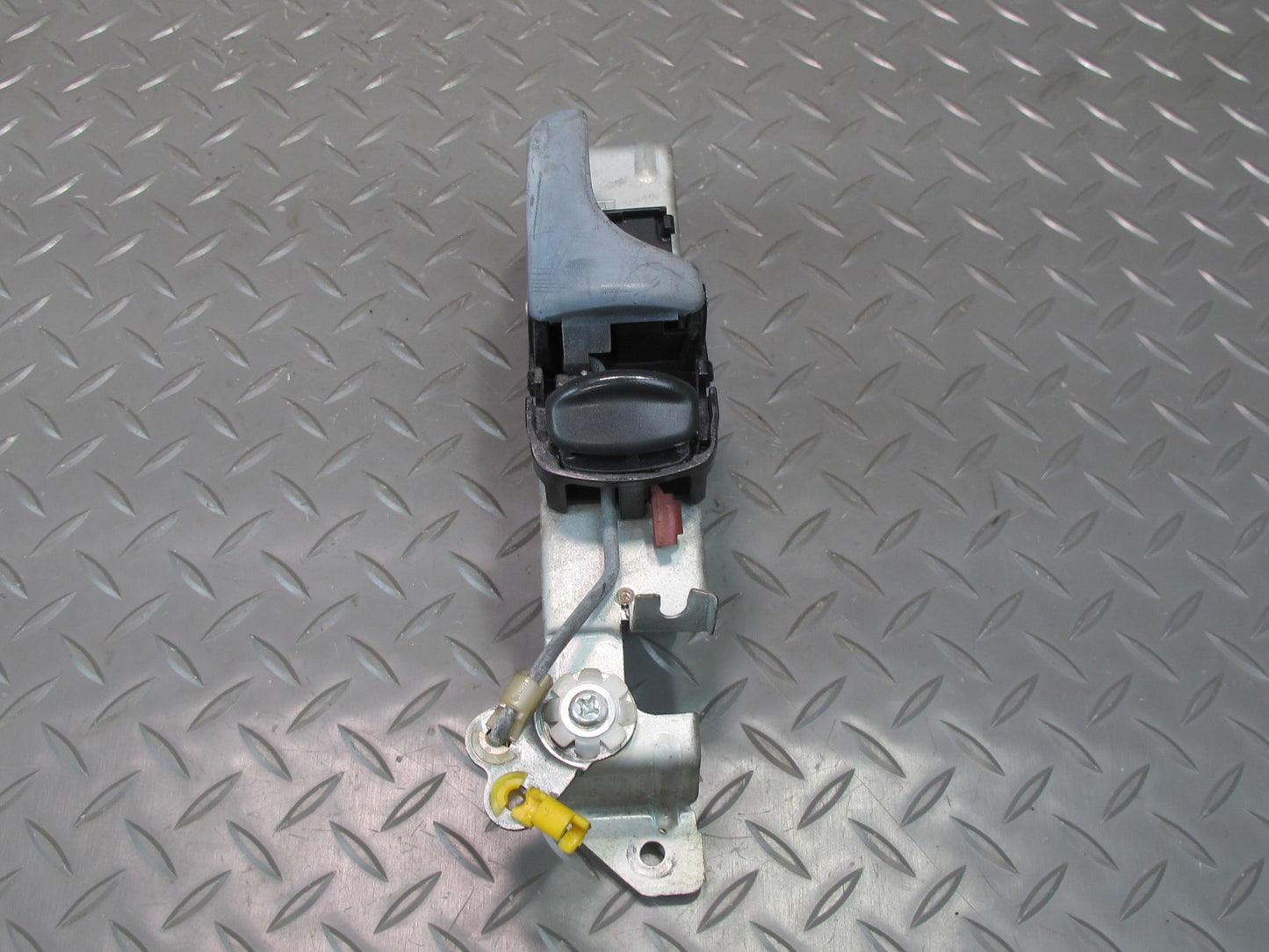 90-96 Nissan Z32 300ZX Coupe Right Door Interior Handle w Mount Bracket OEM