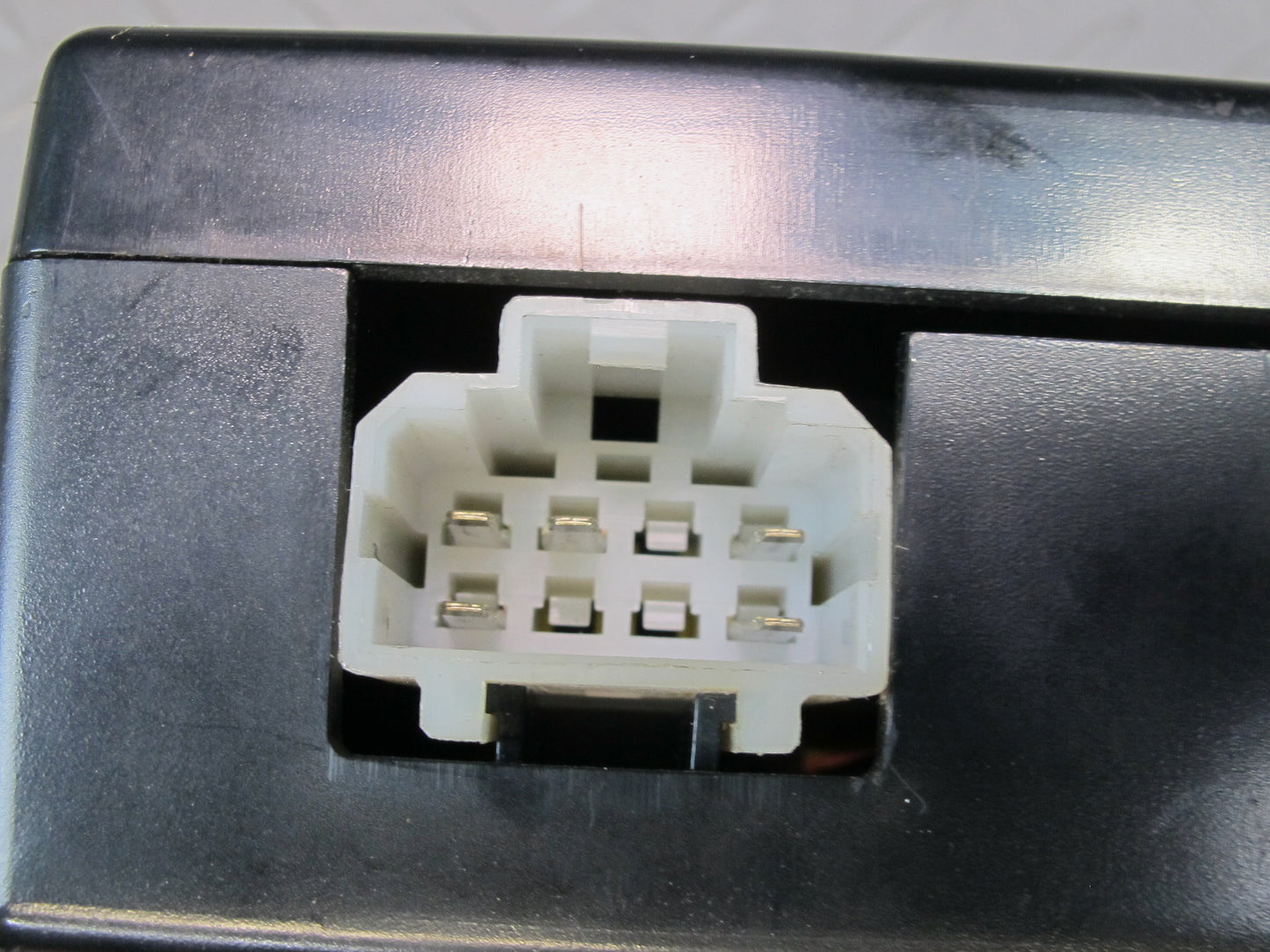 1990 Nissan Z32 300ZX 2+2 Bose Center Speaker Box w Bracket Mounts OEM