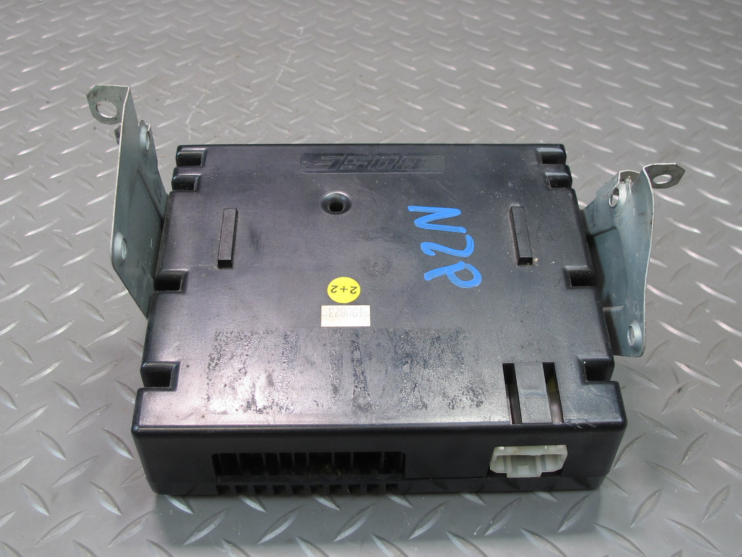 1990 Nissan Z32 300ZX 2+2 Bose Center Speaker Box w Bracket Mounts OEM