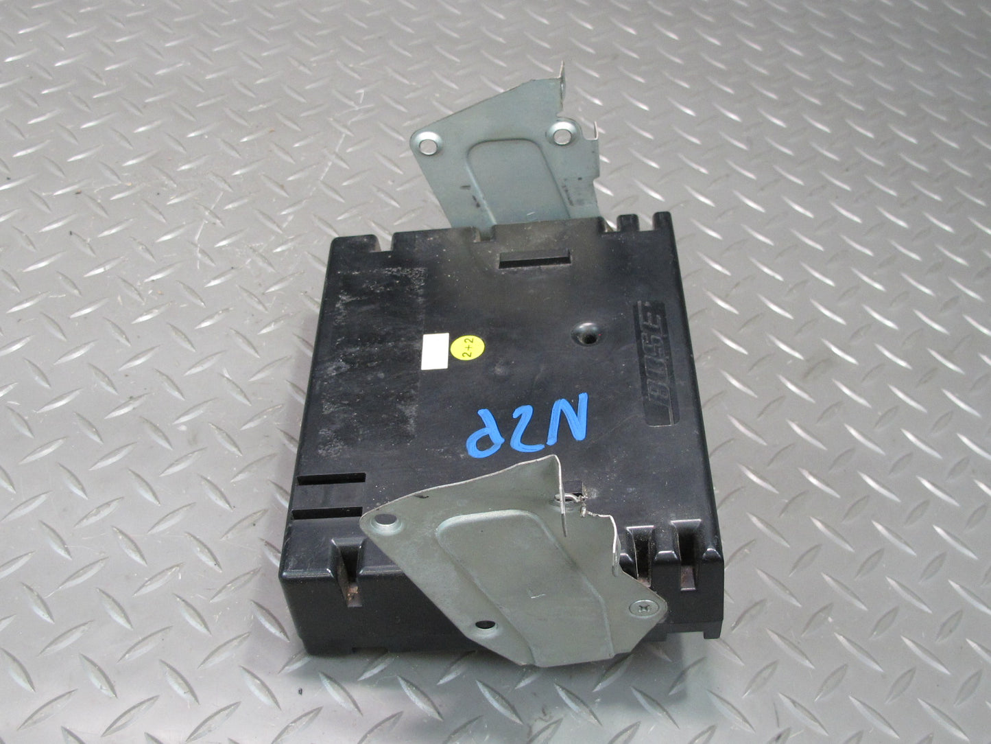 1990 Nissan Z32 300ZX 2+2 Bose Center Speaker Box w Bracket Mounts OEM