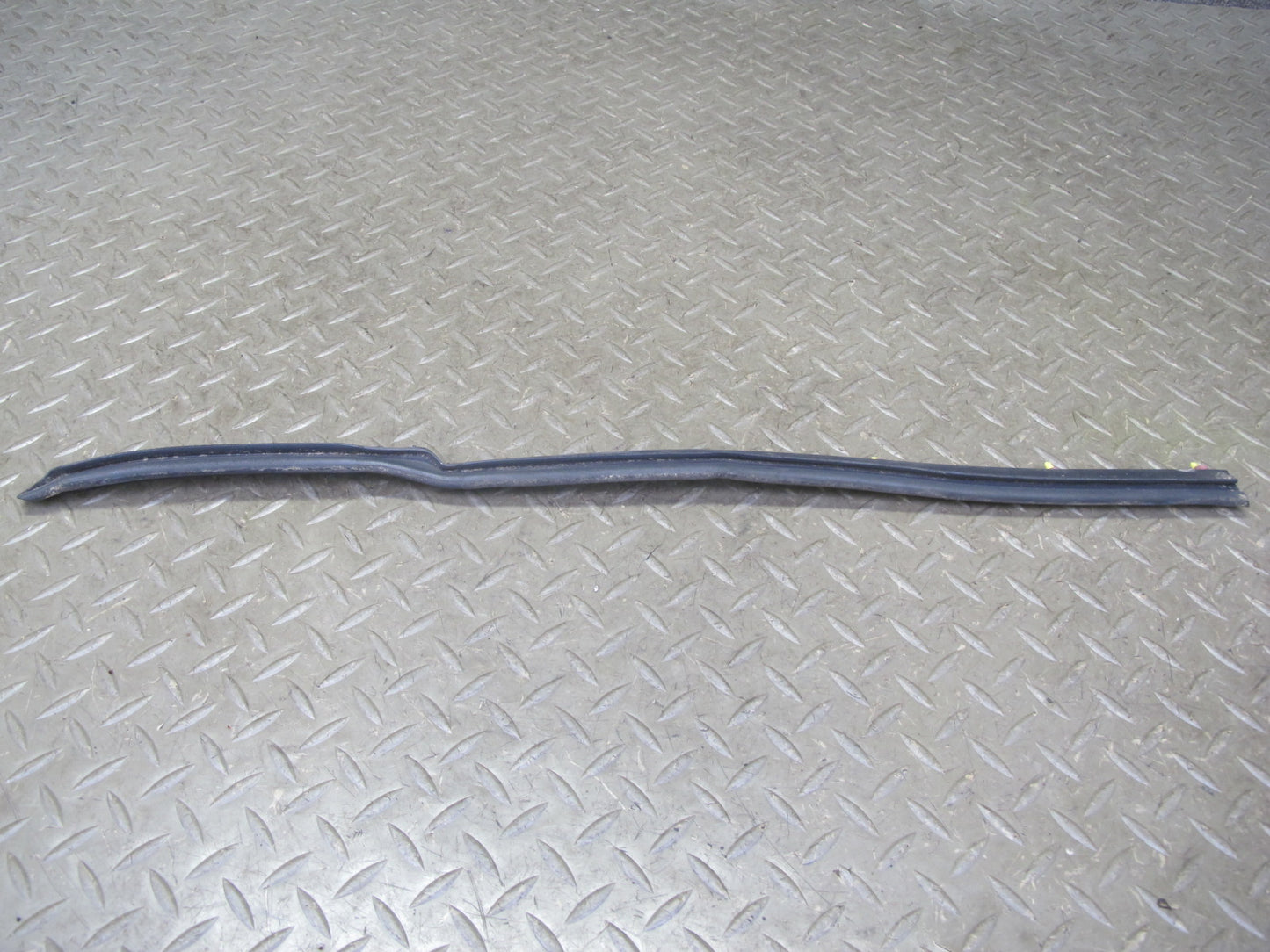 92-00 Lexus SC400 SC300 Set of 2 Left & Right Door Weatherstrip Rubber Seal OEM