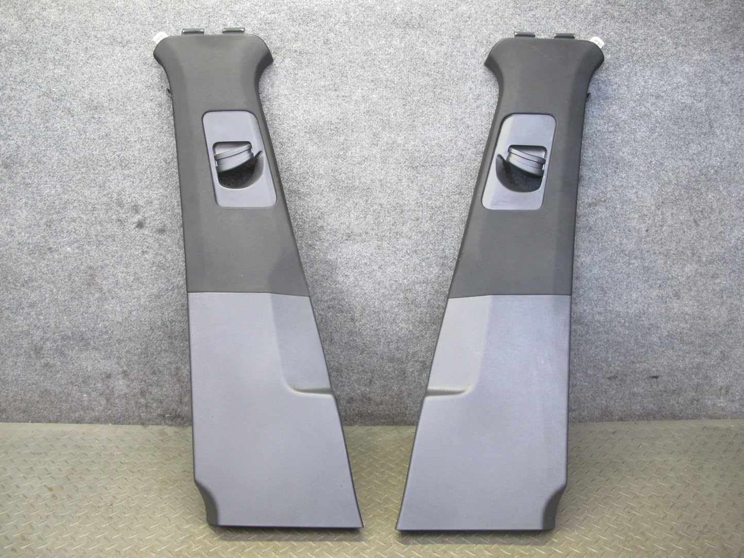 11-18 Porsche Cayenne 958 Right Left Side Upper B Pillar Trim Cover Panel Set