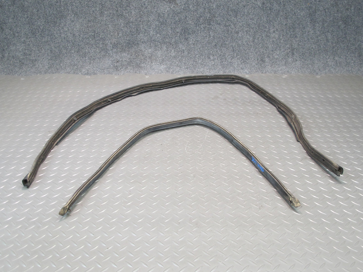 92-00 Lexus JZZ31L SC400 SC300 Front Under Hood Weatherstrip Rubber Seal Set OEM