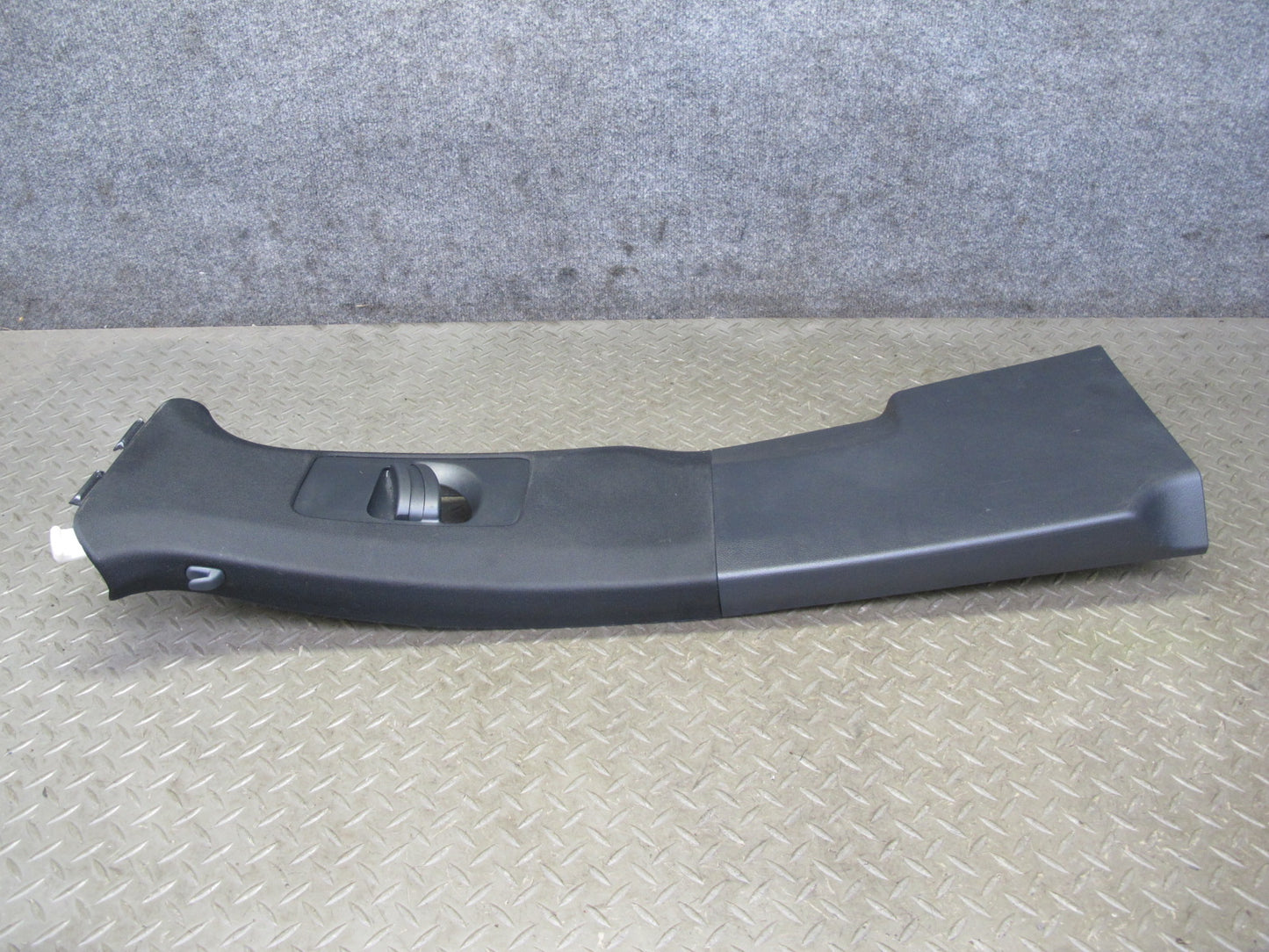 11-18 Porsche Cayenne 958 Right Left Side Upper B Pillar Trim Cover Panel Set