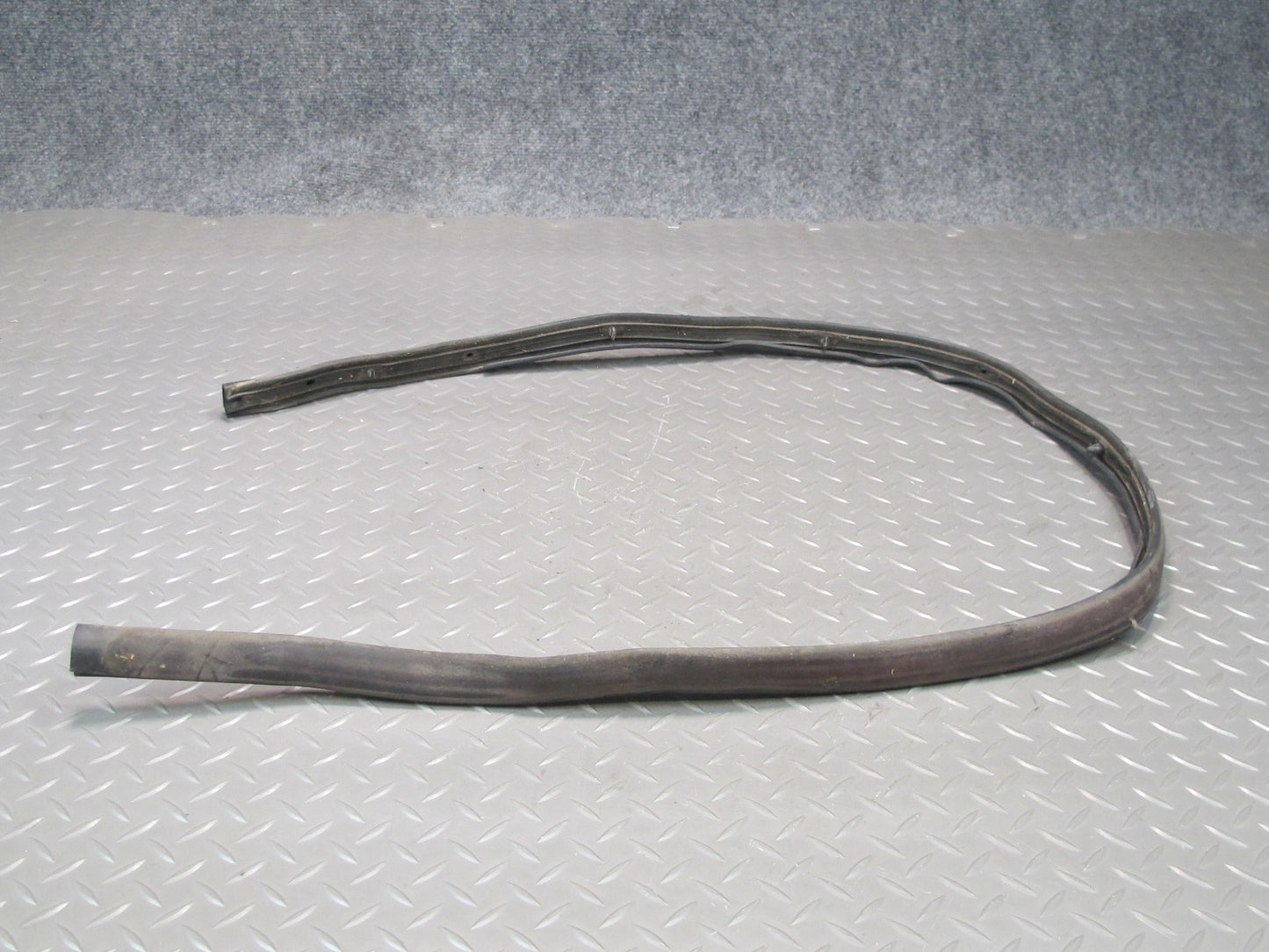 92-00 Lexus JZZ31L SC400 SC300 Front Under Hood Weatherstrip Rubber Seal Set OEM