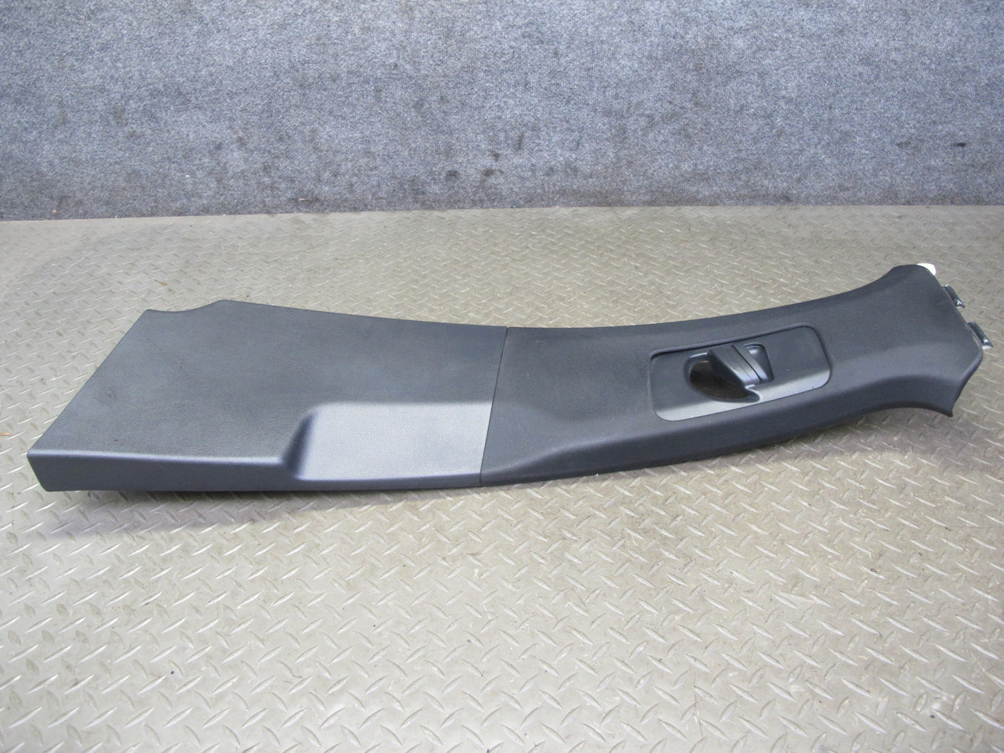 11-18 Porsche Cayenne 958 Right Left Side Upper B Pillar Trim Cover Panel Set