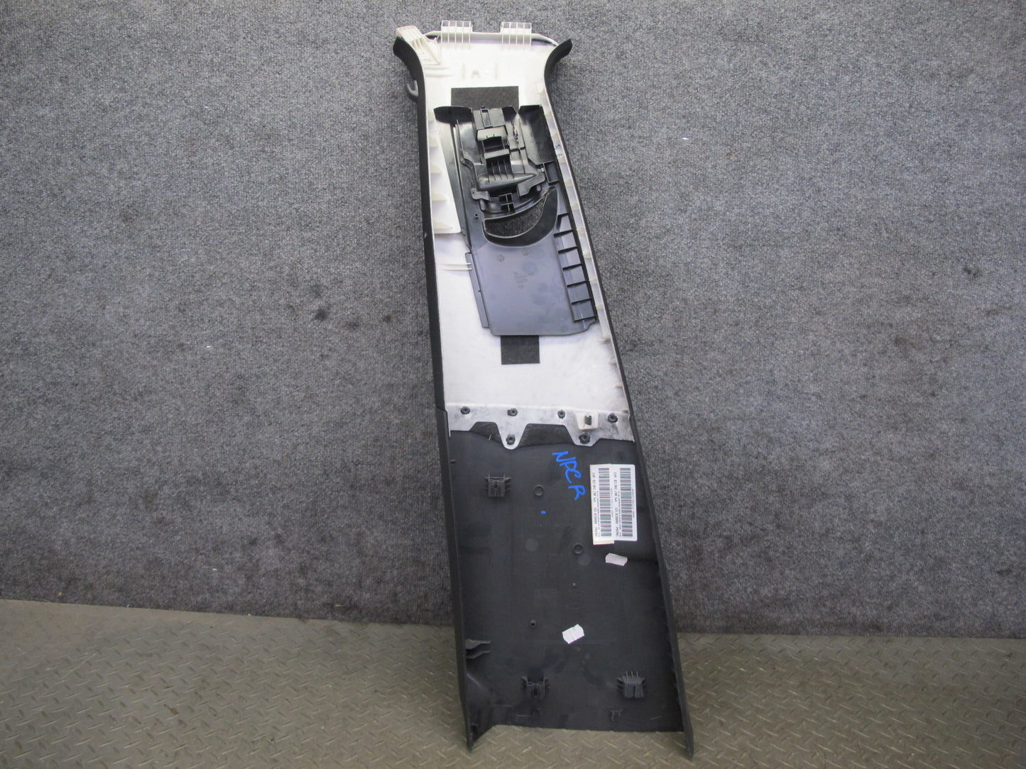 11-18 Porsche Cayenne 958 Right Left Side Upper B Pillar Trim Cover Panel Set