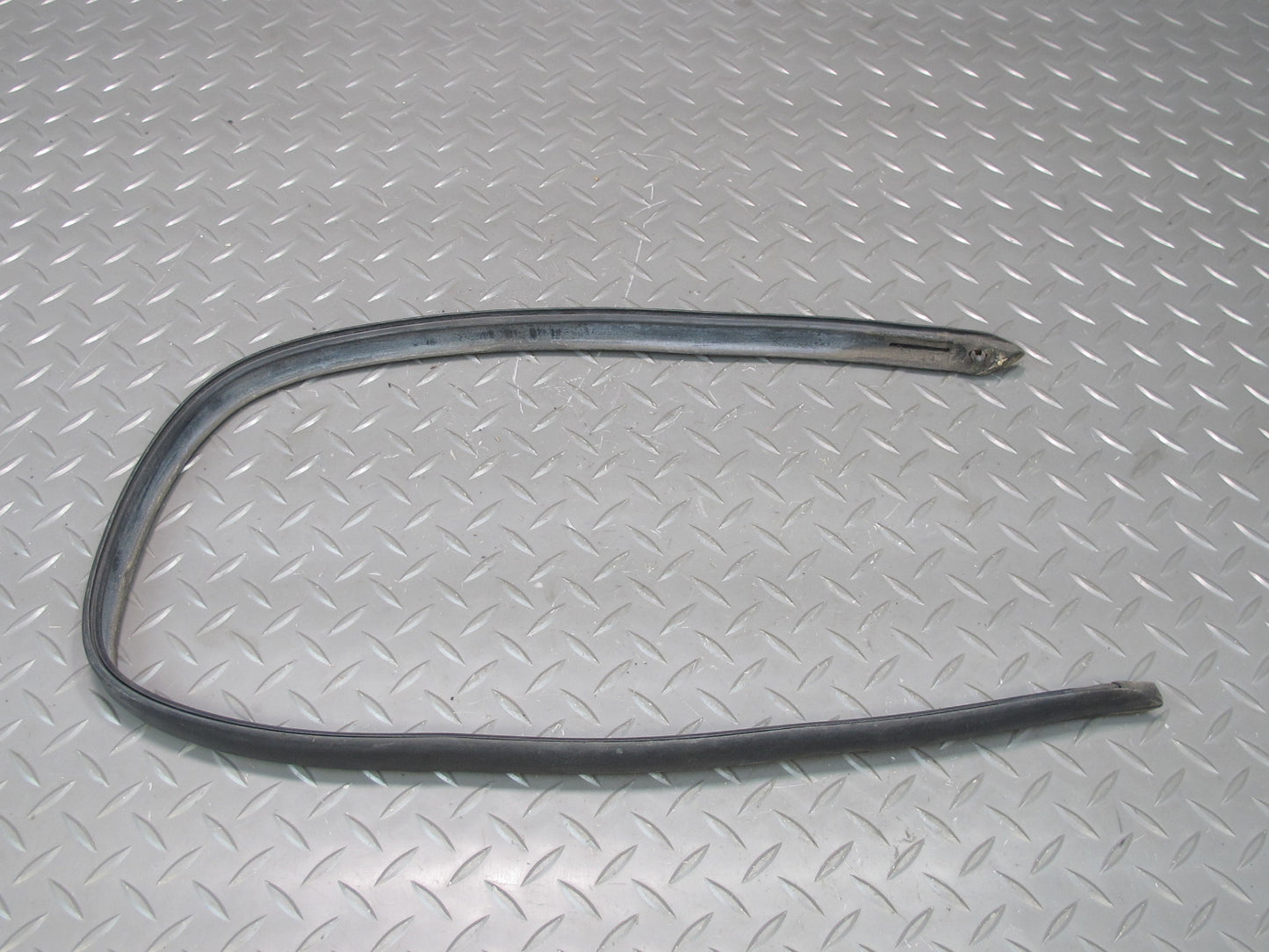 92-00 Lexus JZZ31L SC400 SC300 Front Under Hood Weatherstrip Rubber Seal Set OEM