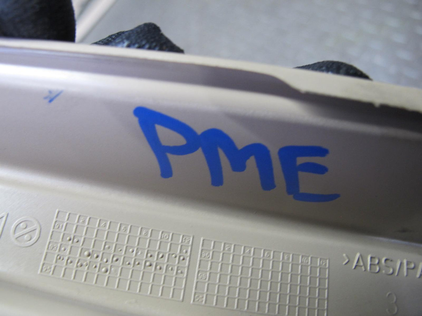 94-95 Mercedes W124 300D Sedan Set of 4 Front & Rear Door Window Frame Trim OEM