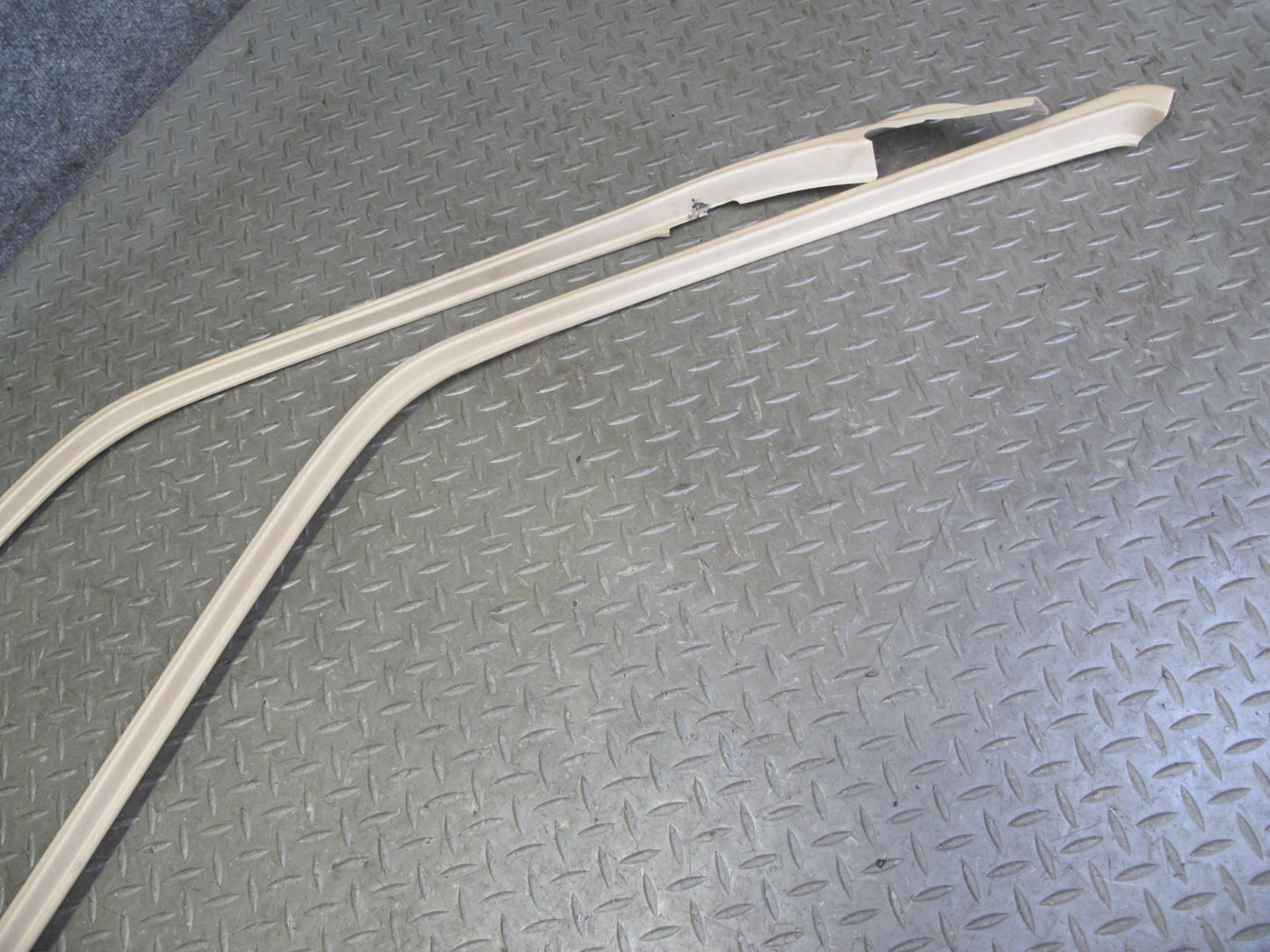 94-95 Mercedes W124 300D Sedan Set of 4 Front & Rear Door Window Frame Trim OEM