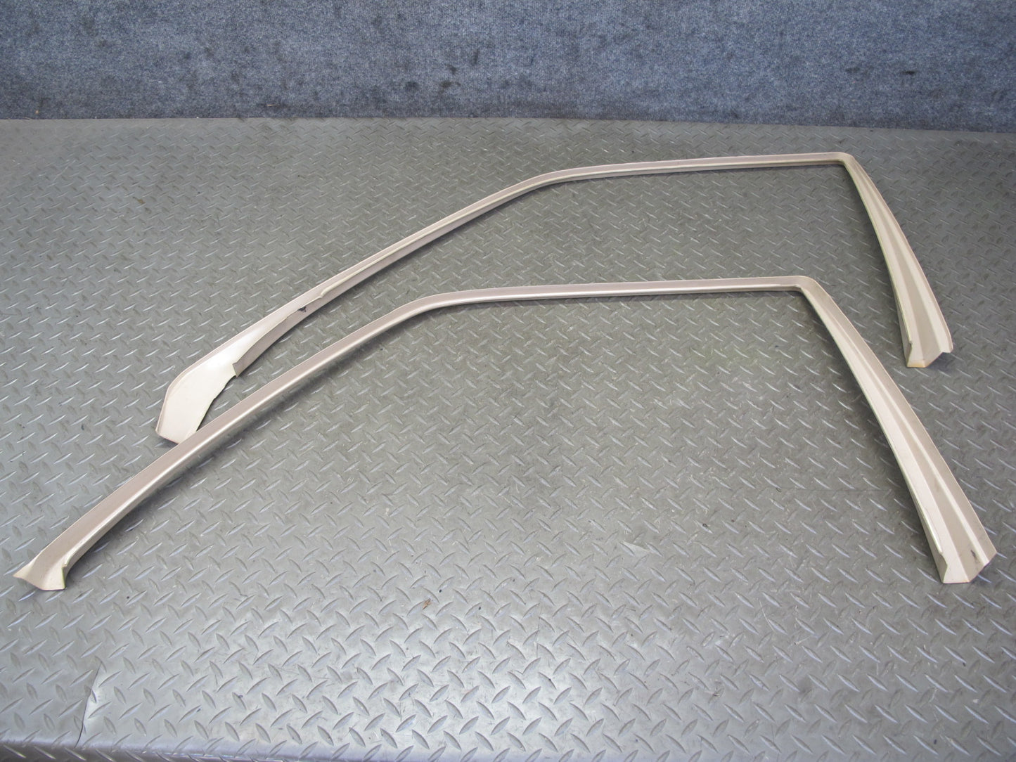 94-95 Mercedes W124 300D Sedan Set of 4 Front & Rear Door Window Frame Trim OEM