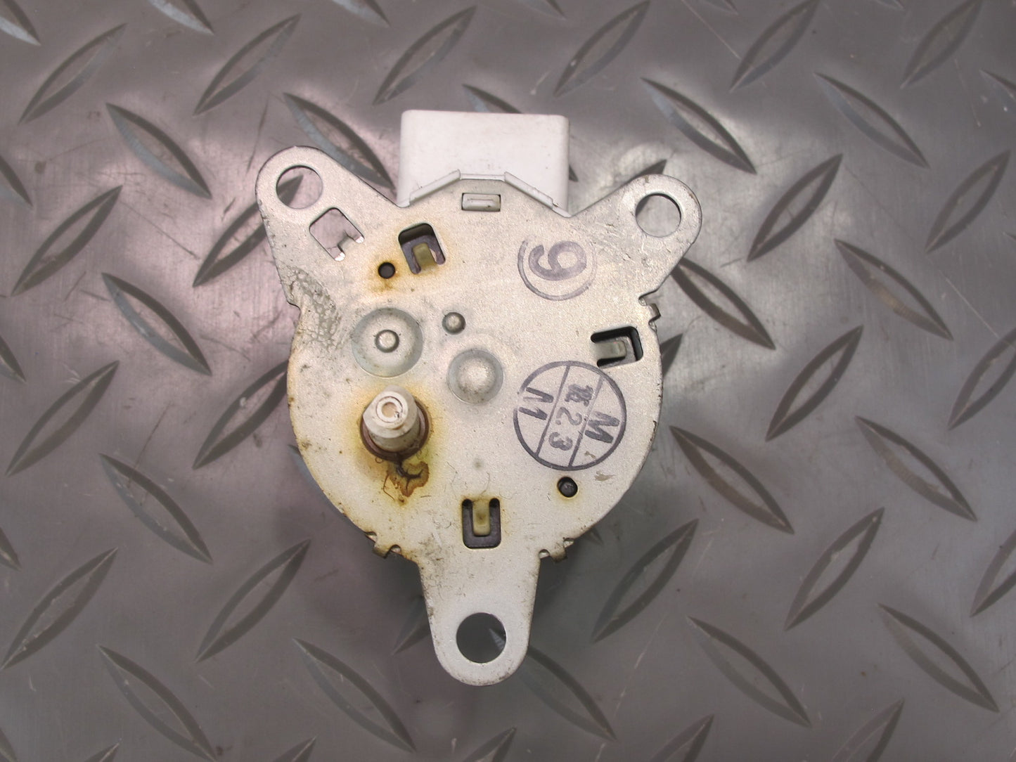 01-06 Lexus UCF30L LS430 Set of 8 A/C Heater Flap Door Actuator Motor OEM