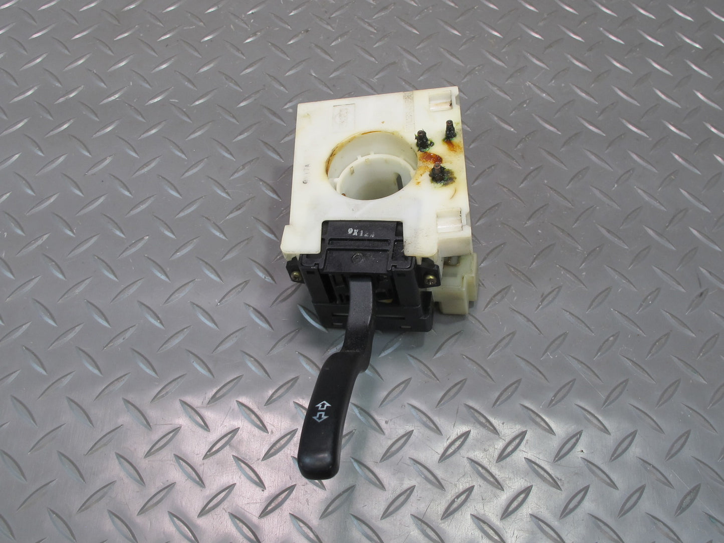 90-91 Nissan Z32 300ZX NON Turbo Steering Column Turn Signal Switch OEM