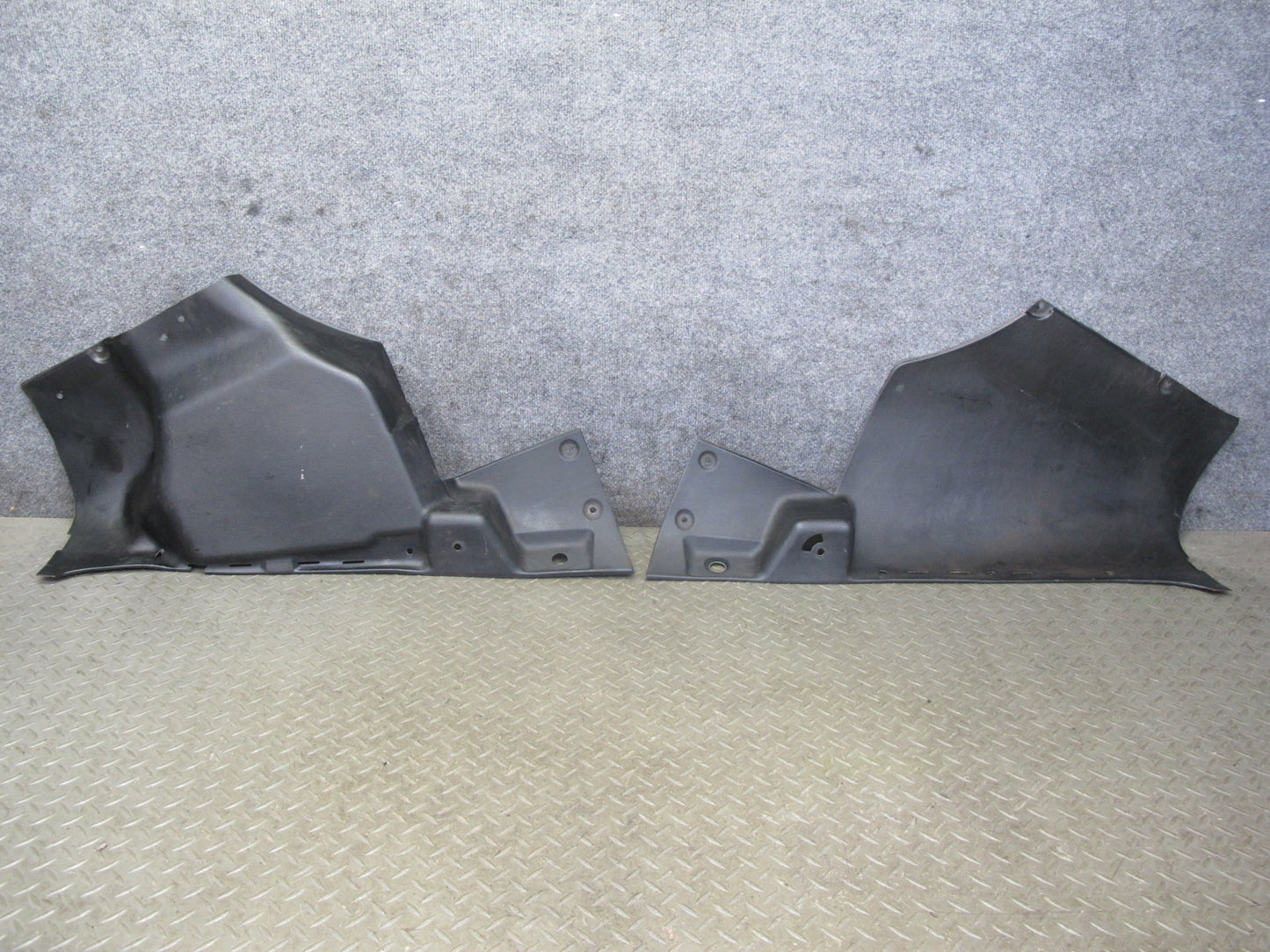 75-78 Datsun S30 280Z 2+2 Set of 2 Rear Left & Right Trunk Trim Cover Black OEM