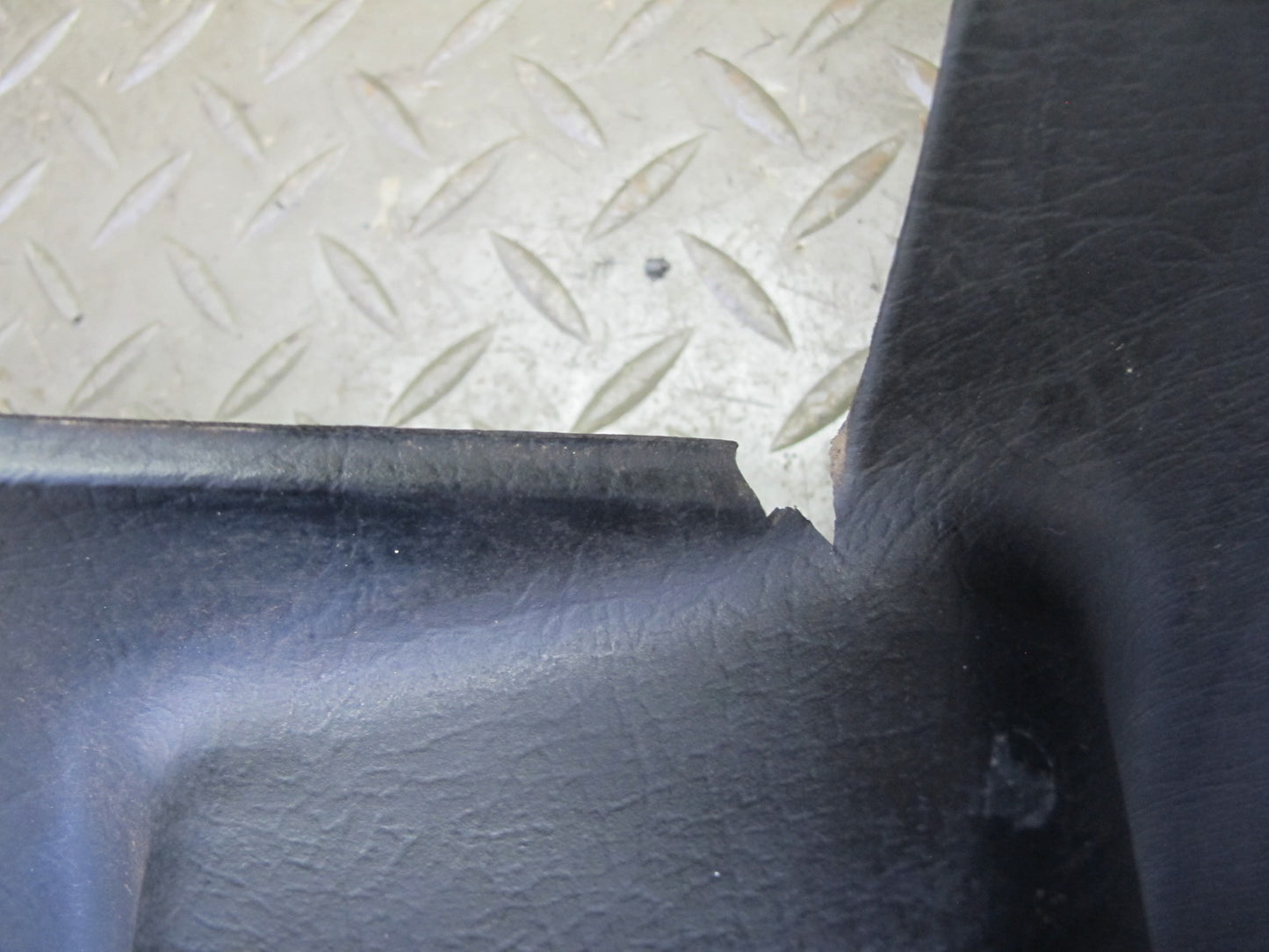 75-78 Datsun S30 280Z 2+2 Set of 2 Rear Left & Right Trunk Trim Cover Black OEM