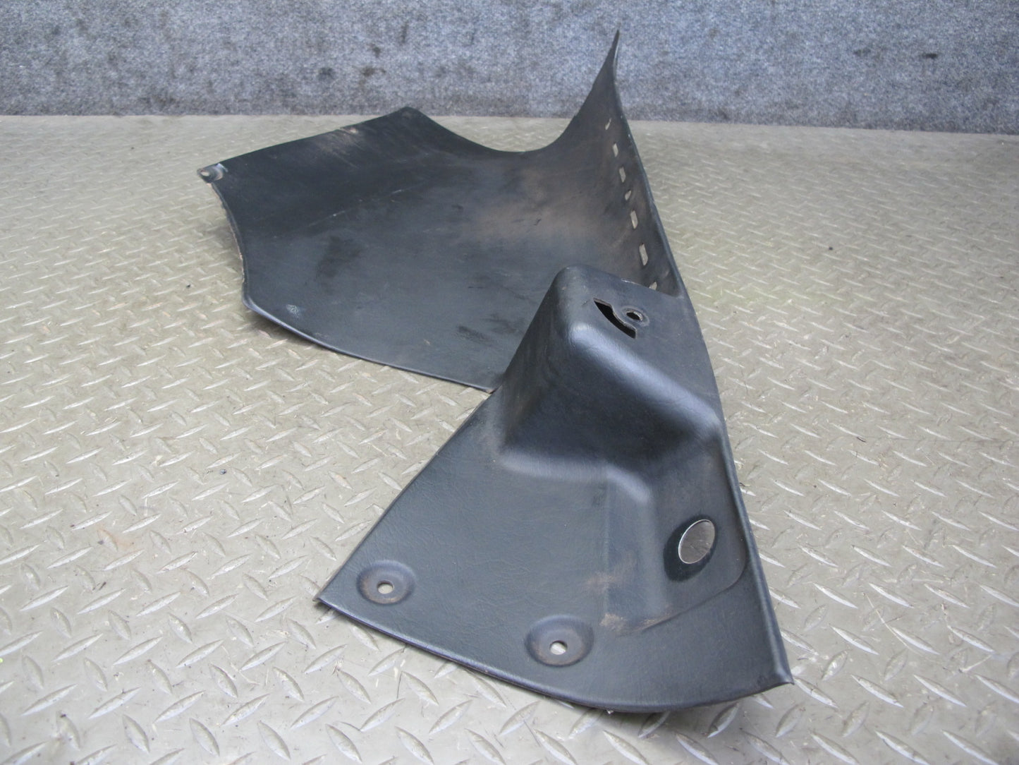 75-78 Datsun S30 280Z 2+2 Set of 2 Rear Left & Right Trunk Trim Cover Black OEM