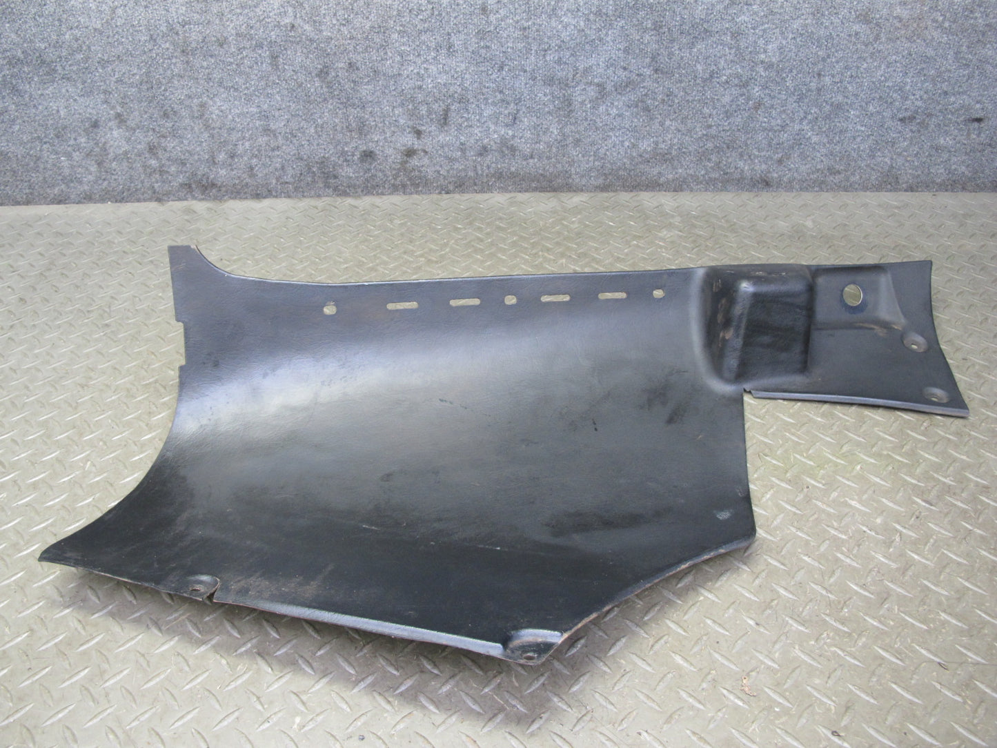 75-78 Datsun S30 280Z 2+2 Set of 2 Rear Left & Right Trunk Trim Cover Black OEM