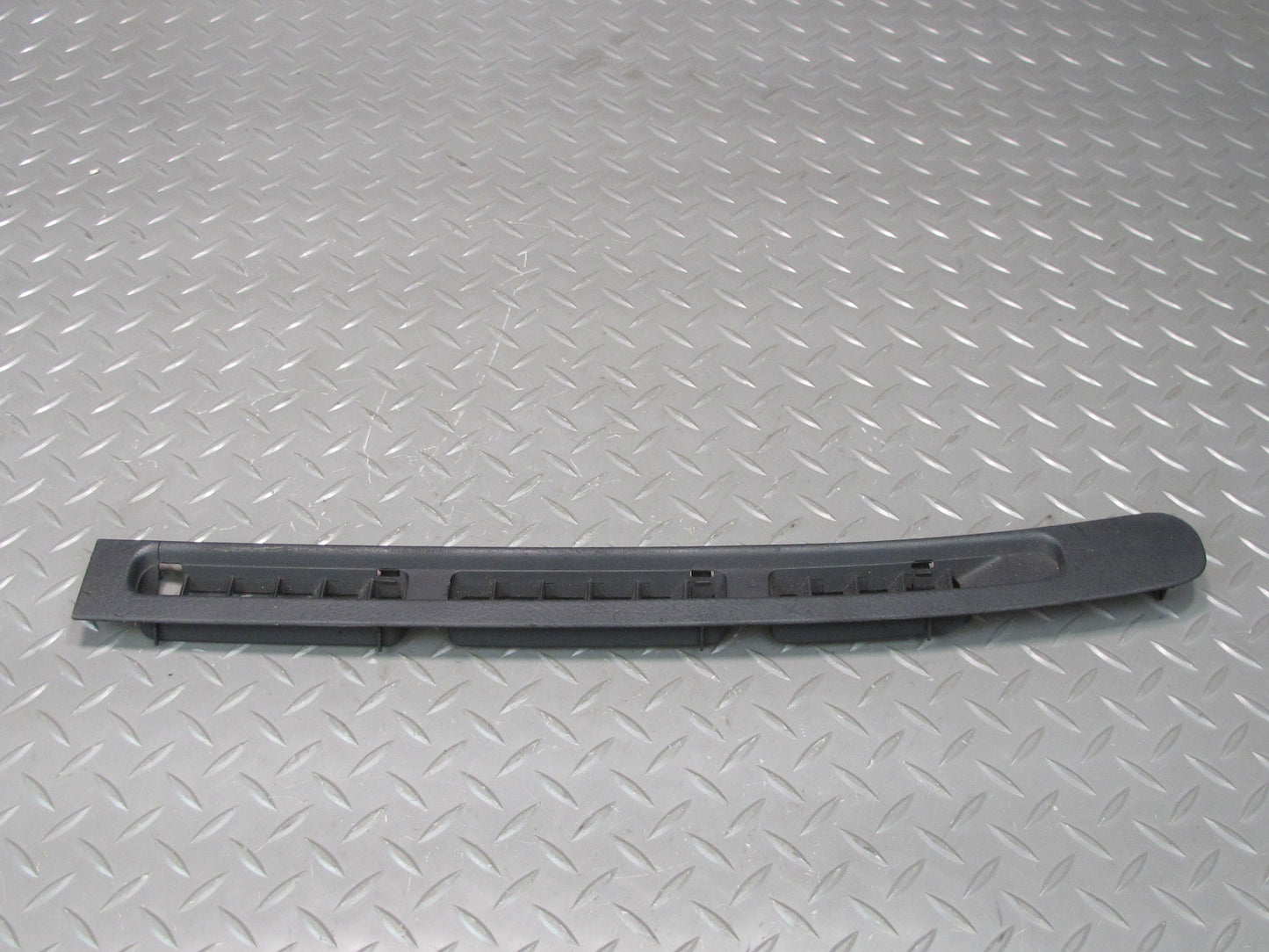 90-95 Nissan Z32 300ZX Dash Front Windshield Defrost Air Vent Grille Set OEM