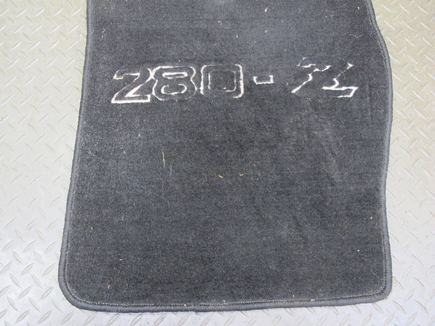 77-78 Datsun S30 280Z Set of 2 Front Left & Right Carpet Floor MAT OEM