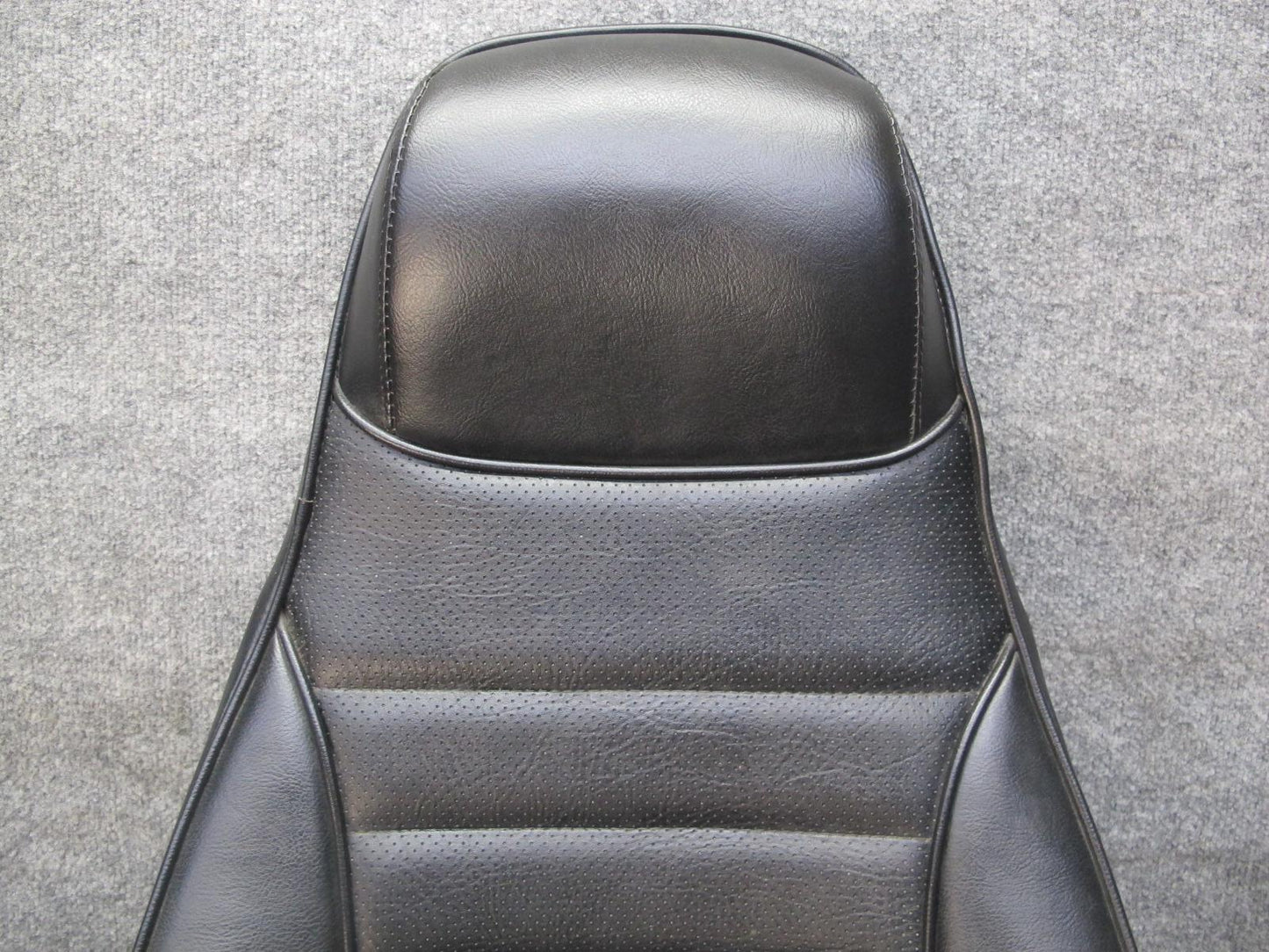 77-78 Datsun S30 280Z Set of 2 Front Left & Right Leather Seat Black OEM