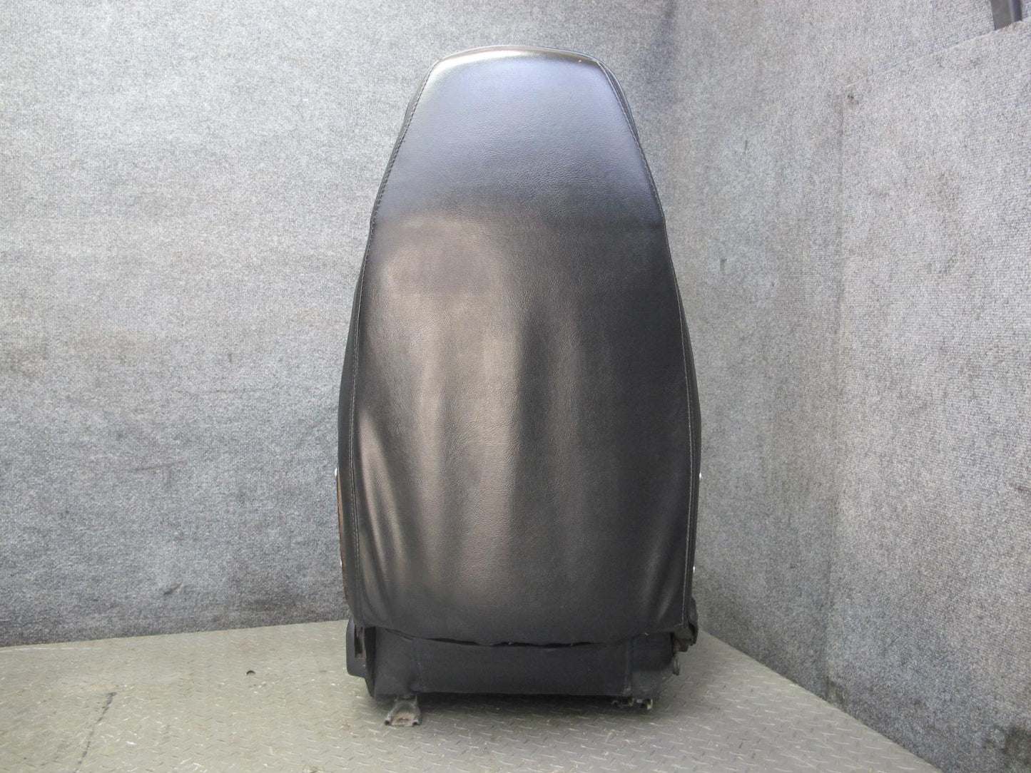 77-78 Datsun S30 280Z Set of 2 Front Left & Right Leather Seat Black OEM