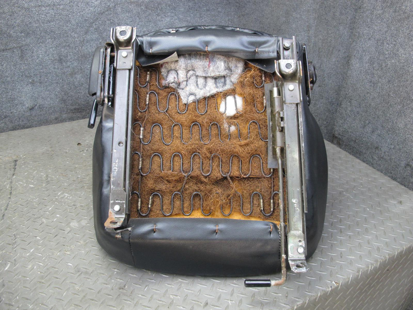 77-78 Datsun S30 280Z Set of 2 Front Left & Right Leather Seat Black OEM