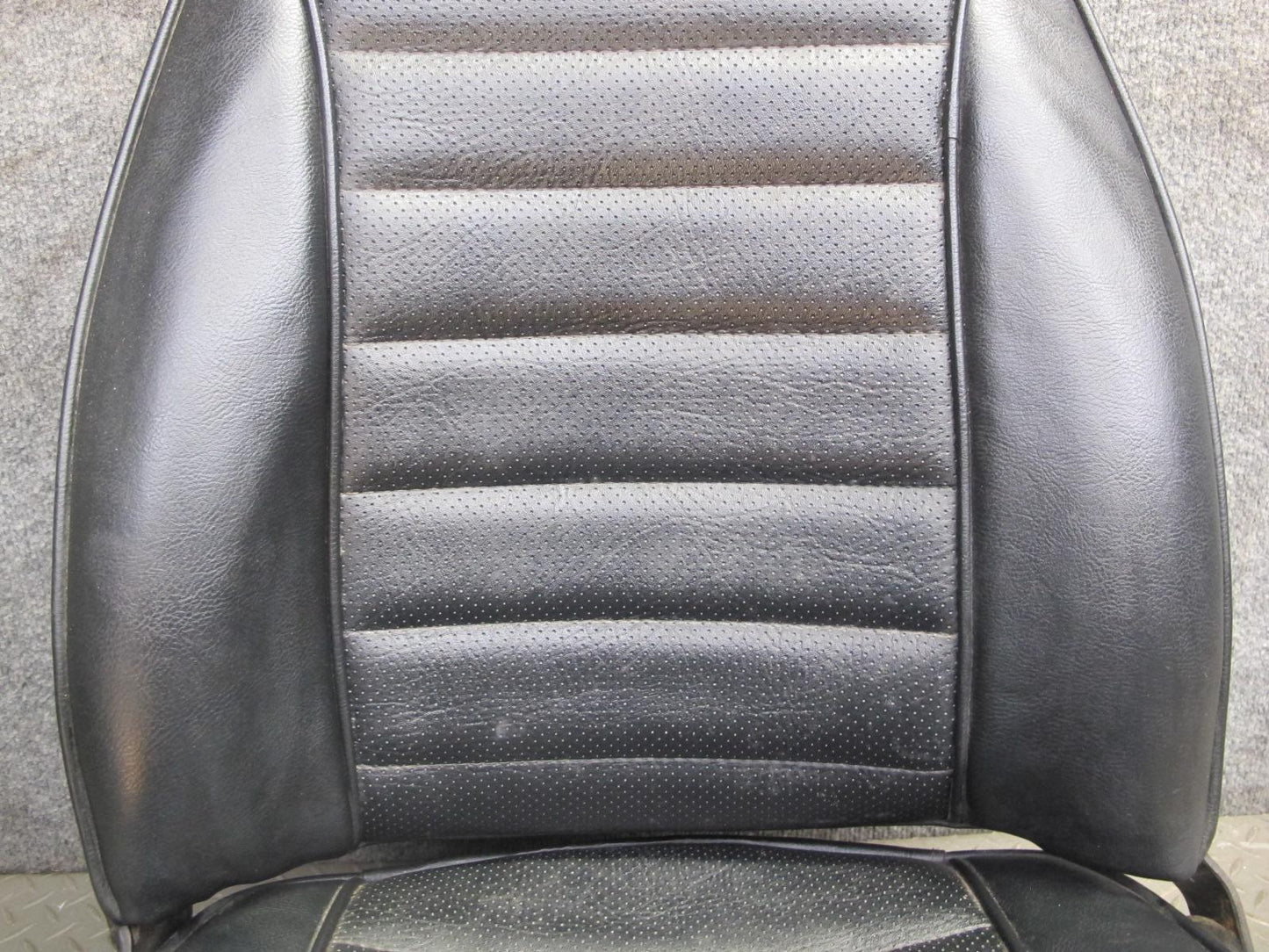 77-78 Datsun S30 280Z Set of 2 Front Left & Right Leather Seat Black OEM