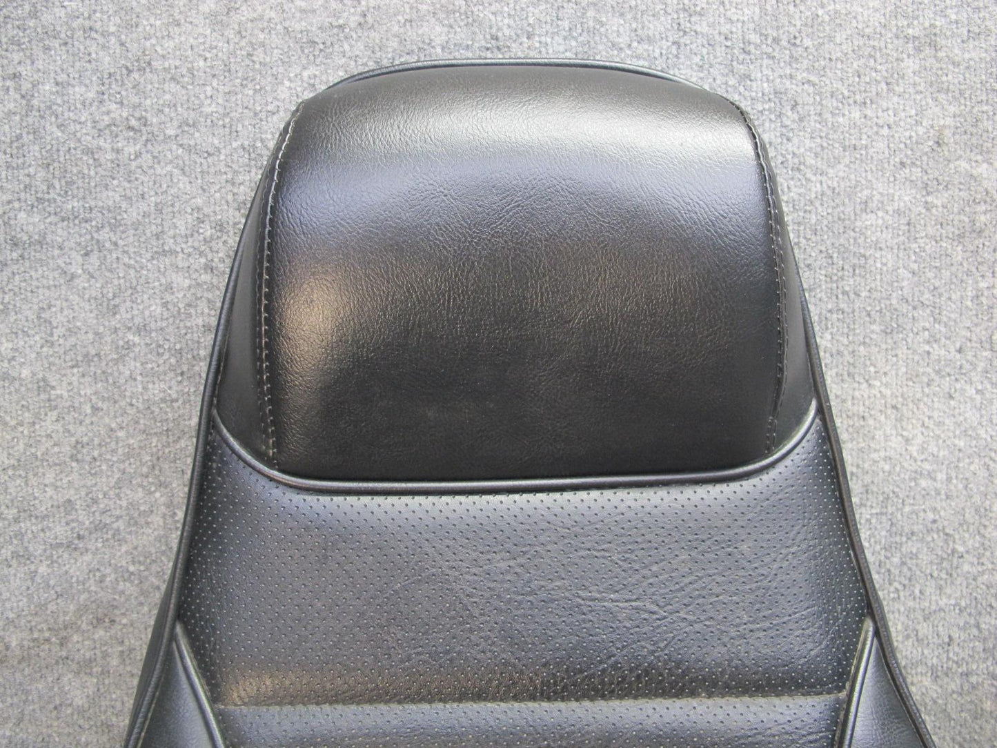 77-78 Datsun S30 280Z Set of 2 Front Left & Right Leather Seat Black OEM