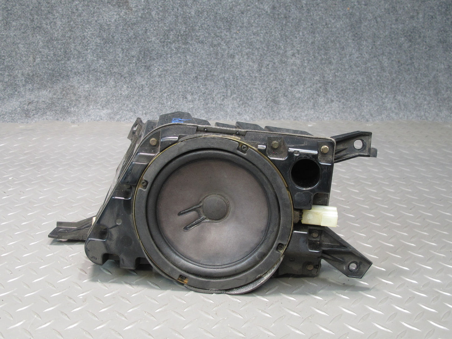 90-91 Nissan Z32 300ZX 2+2 Set of 2 Rear Left & Right Bose Speaker w Housing OEM
