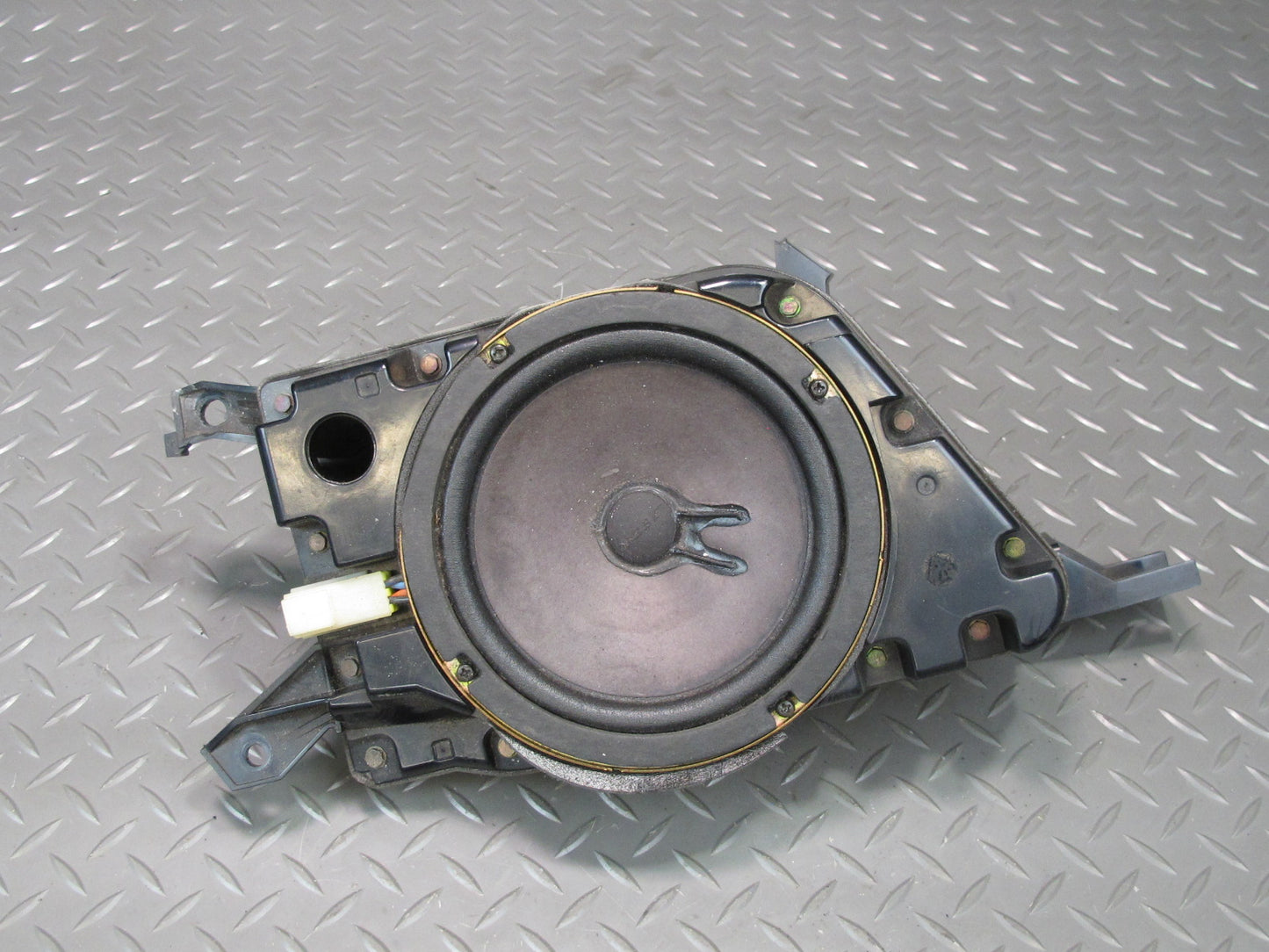 90-91 Nissan Z32 300ZX 2+2 Set of 2 Rear Left & Right Bose Speaker w Housing OEM