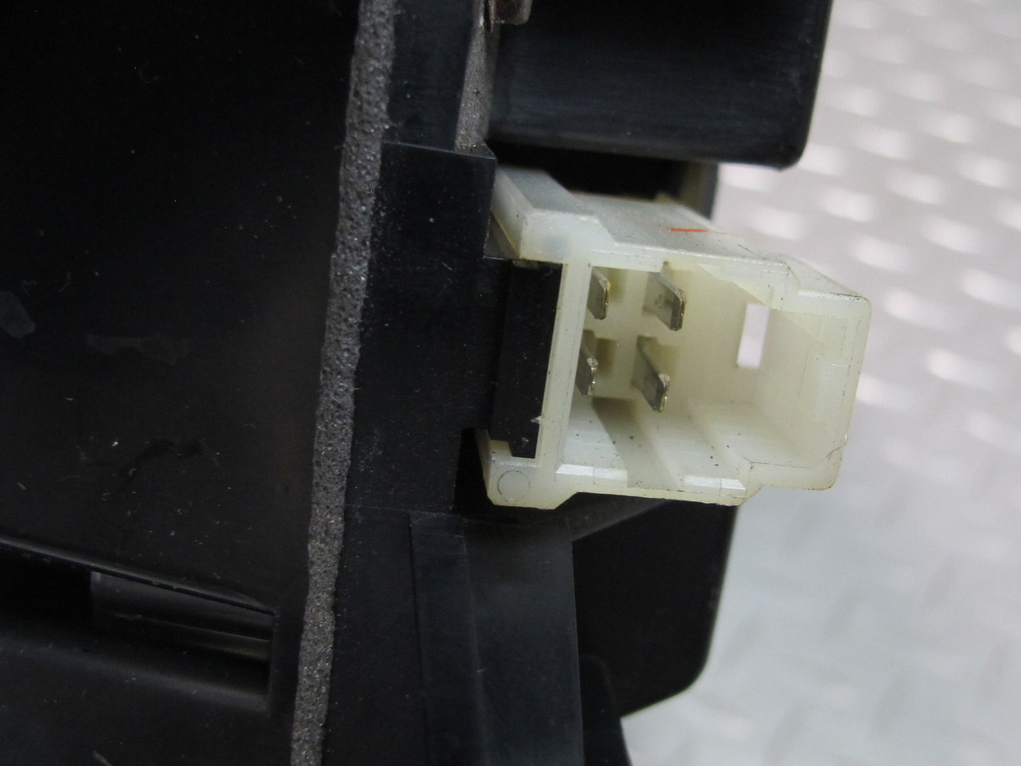 90-91 Nissan Z32 300ZX 2+2 Set of 2 Rear Left & Right Bose Speaker w Housing OEM