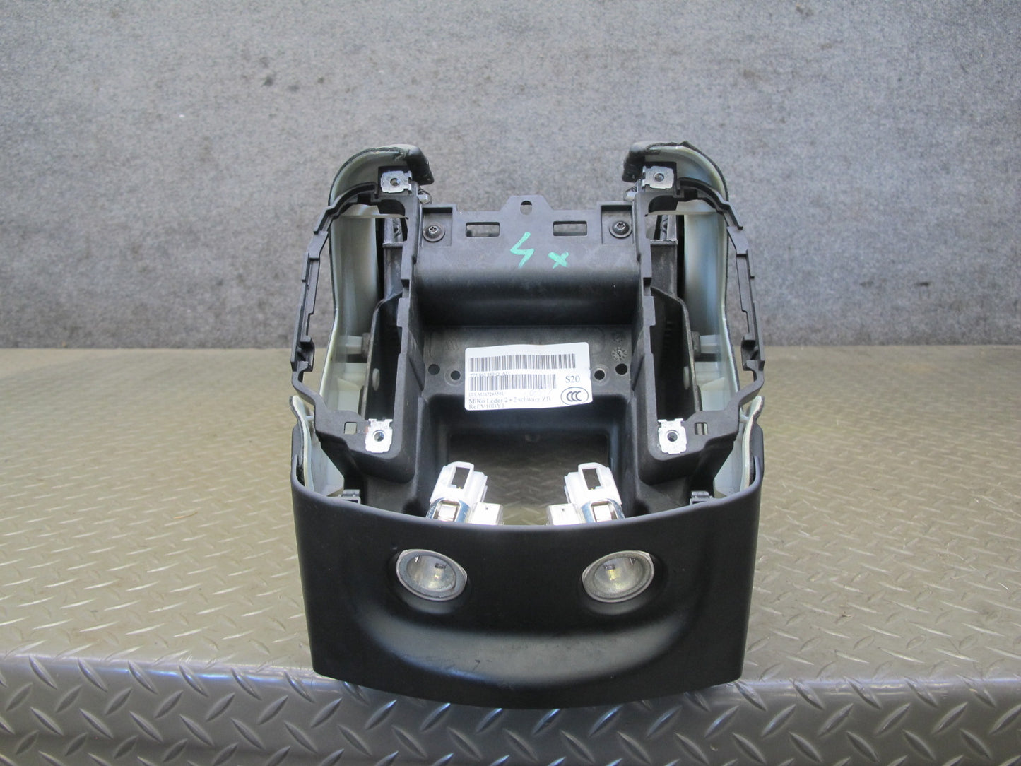 2011-2018 Porsche Cayenne 958 Front Dash Center Console Frame Panel Assembly