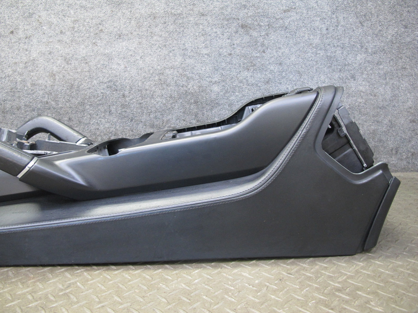 2011-2018 Porsche Cayenne 958 Front Dash Center Console Frame Panel Assembly