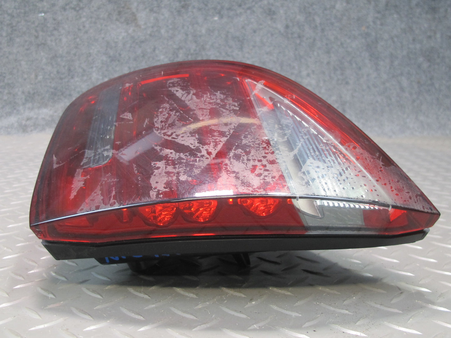 2011-2014 Porsche Cayenne 958 Rear Right Passenger Side Inner Tail Light Lamp