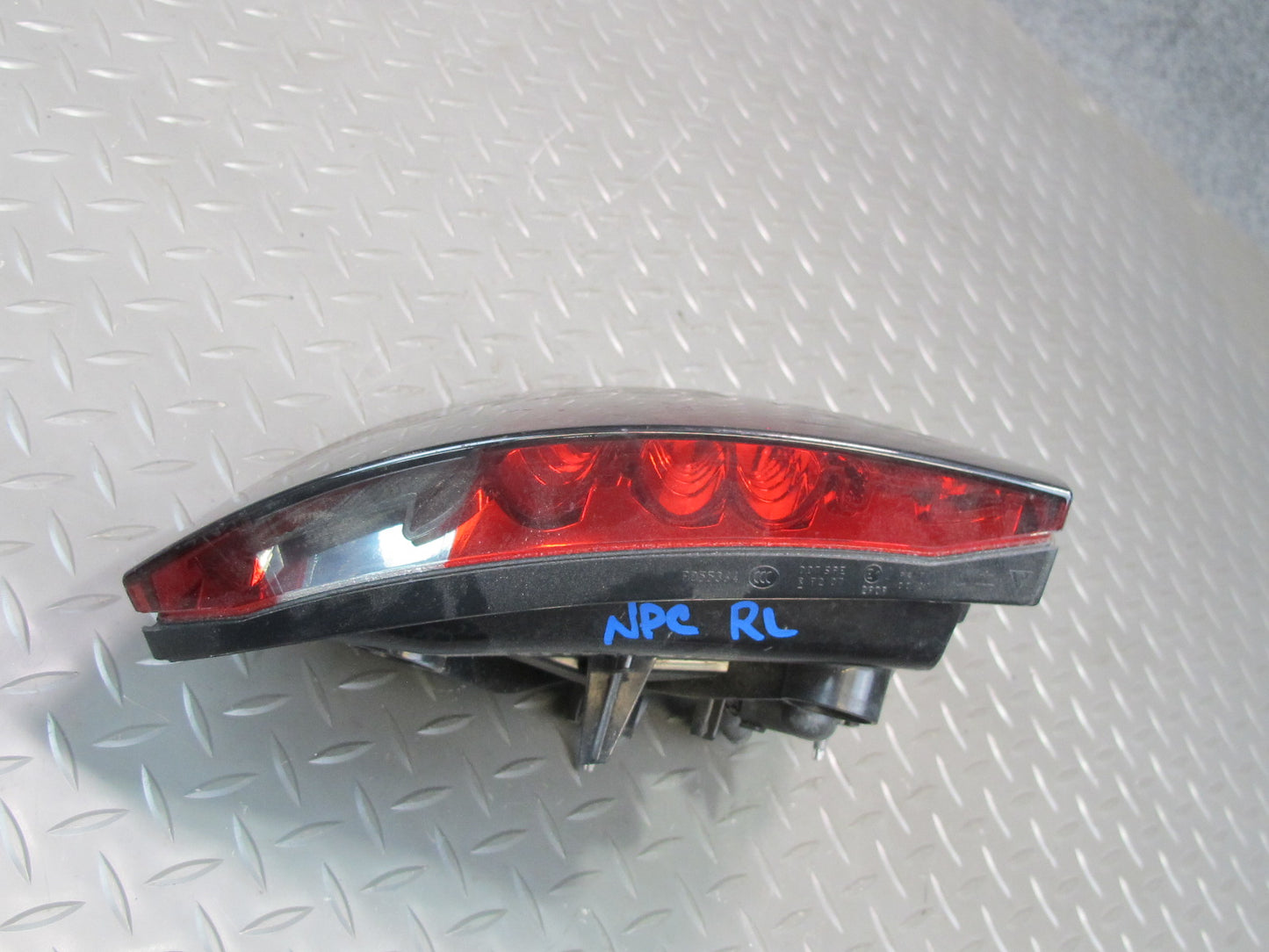 2011-2014 Porsche Cayenne 958 Rear Left Driver Side Inner Tail Light Lamp